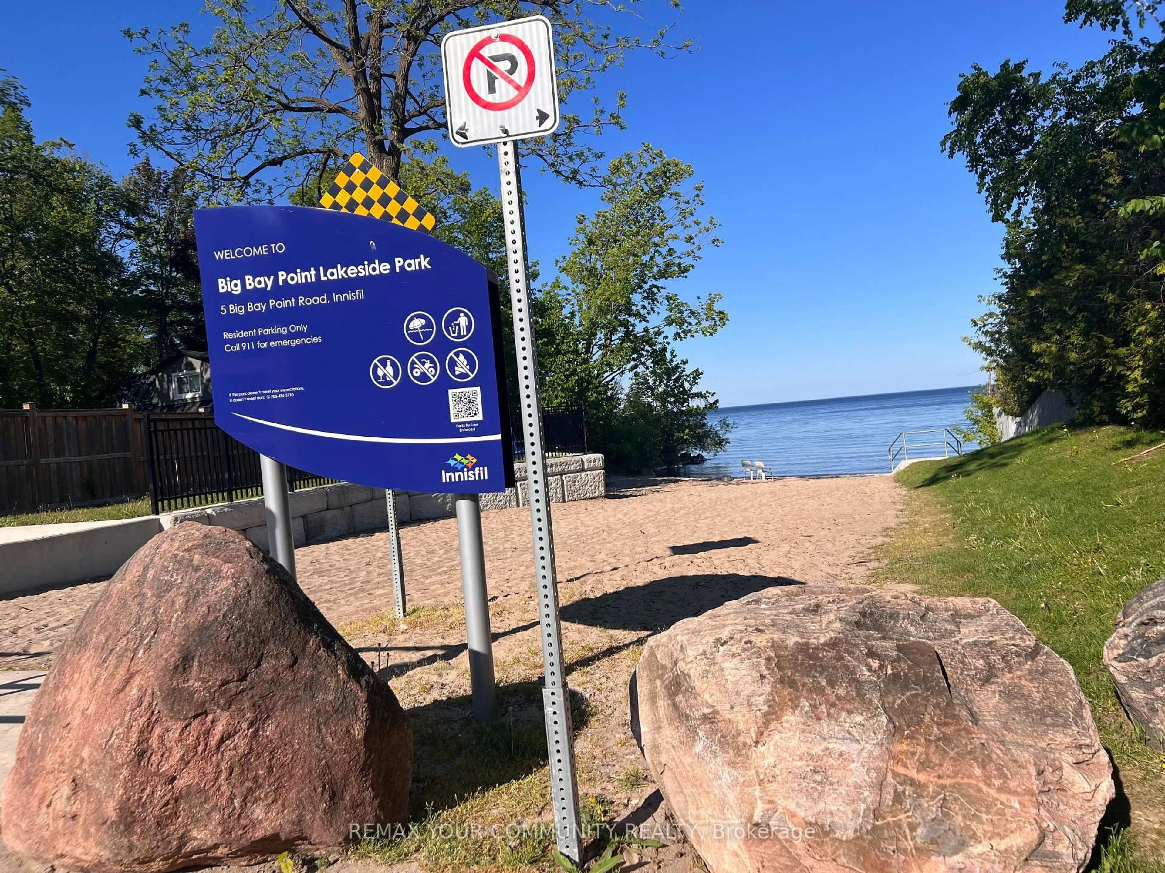 Parking for 3816 30th Sdrd, Innisfil Ontario L9S 2Y4