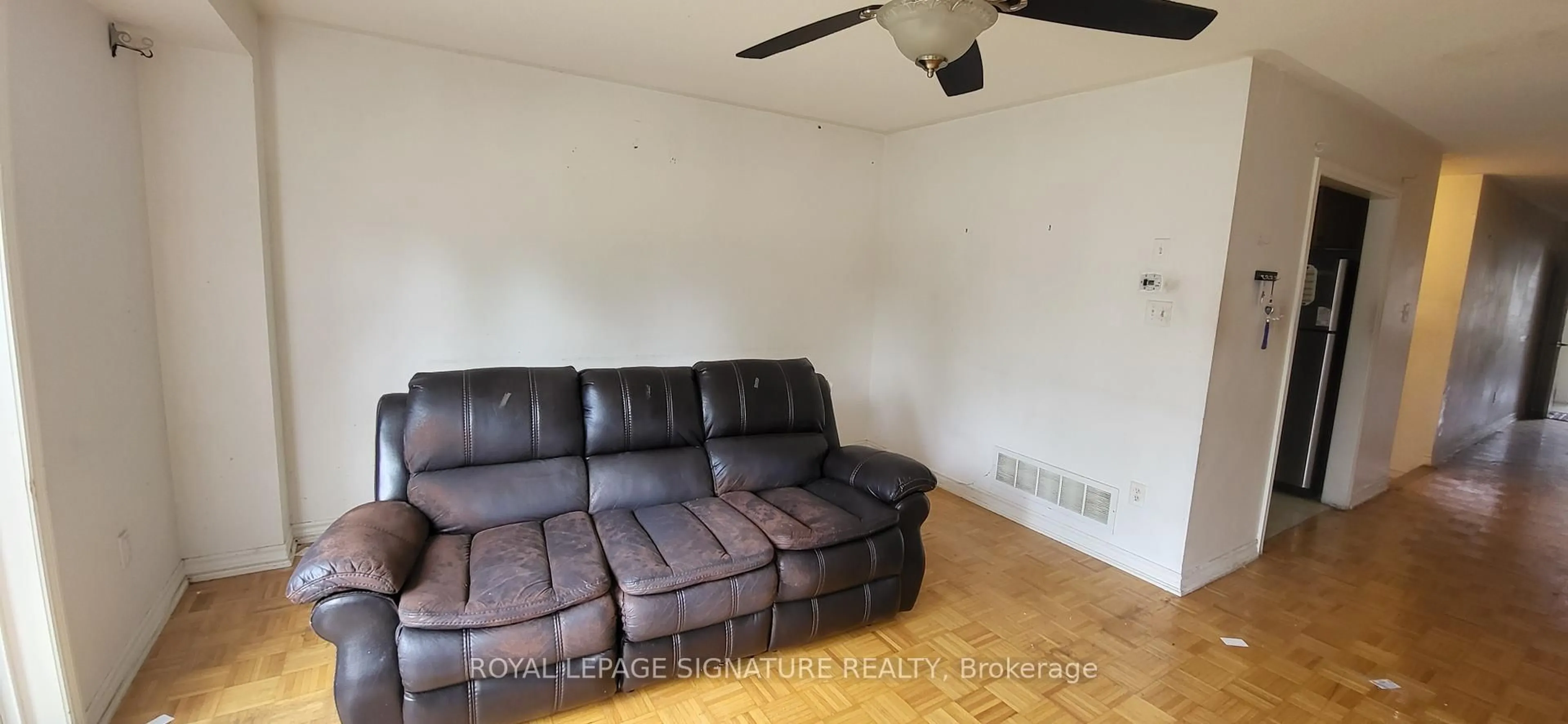 A pic of a room for 91 Nasir Cres, Vaughan Ontario L6A 3B2