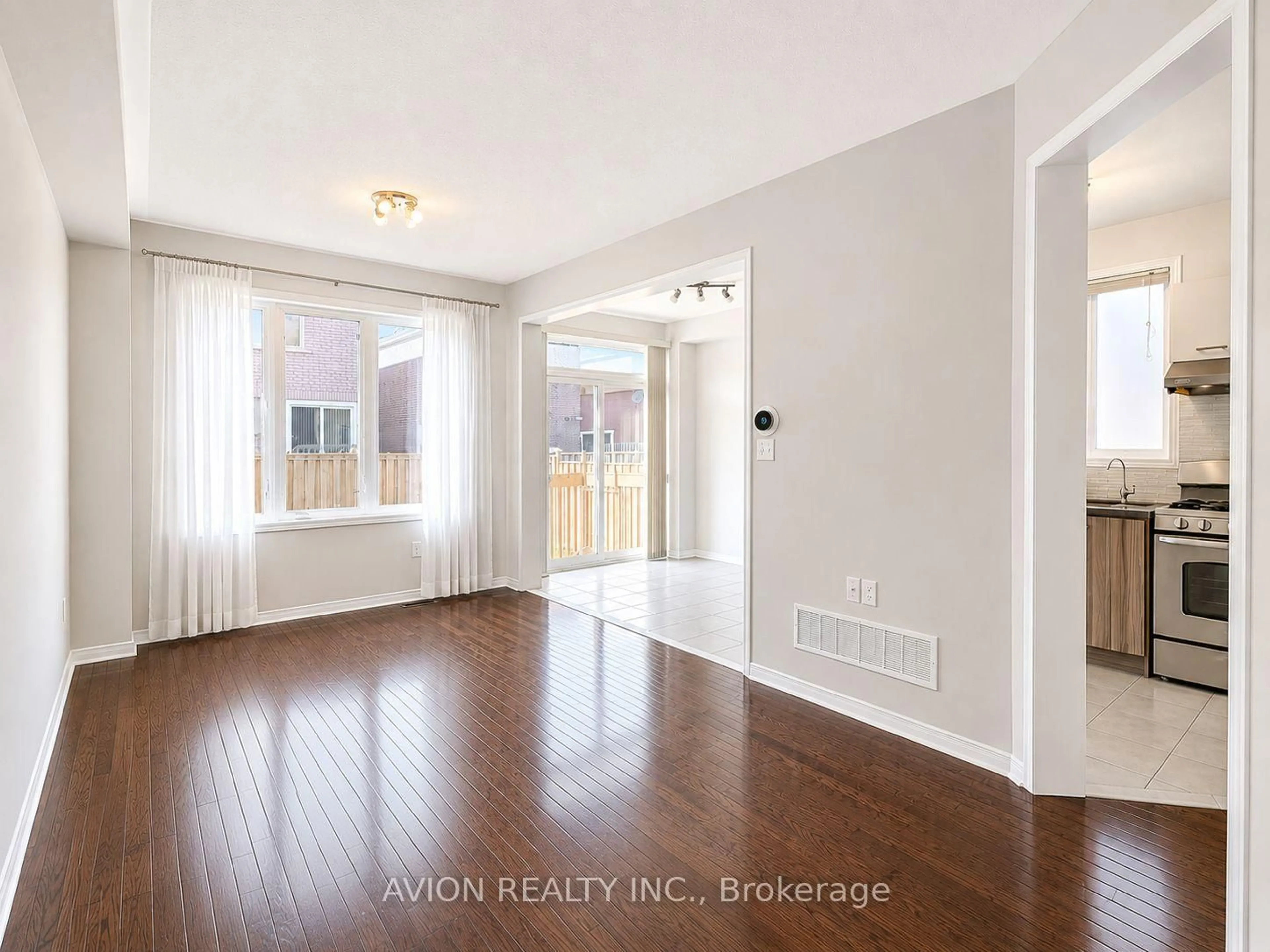 Indoor entryway for 62 Coleluke Lane, Markham Ontario L3S 0B7