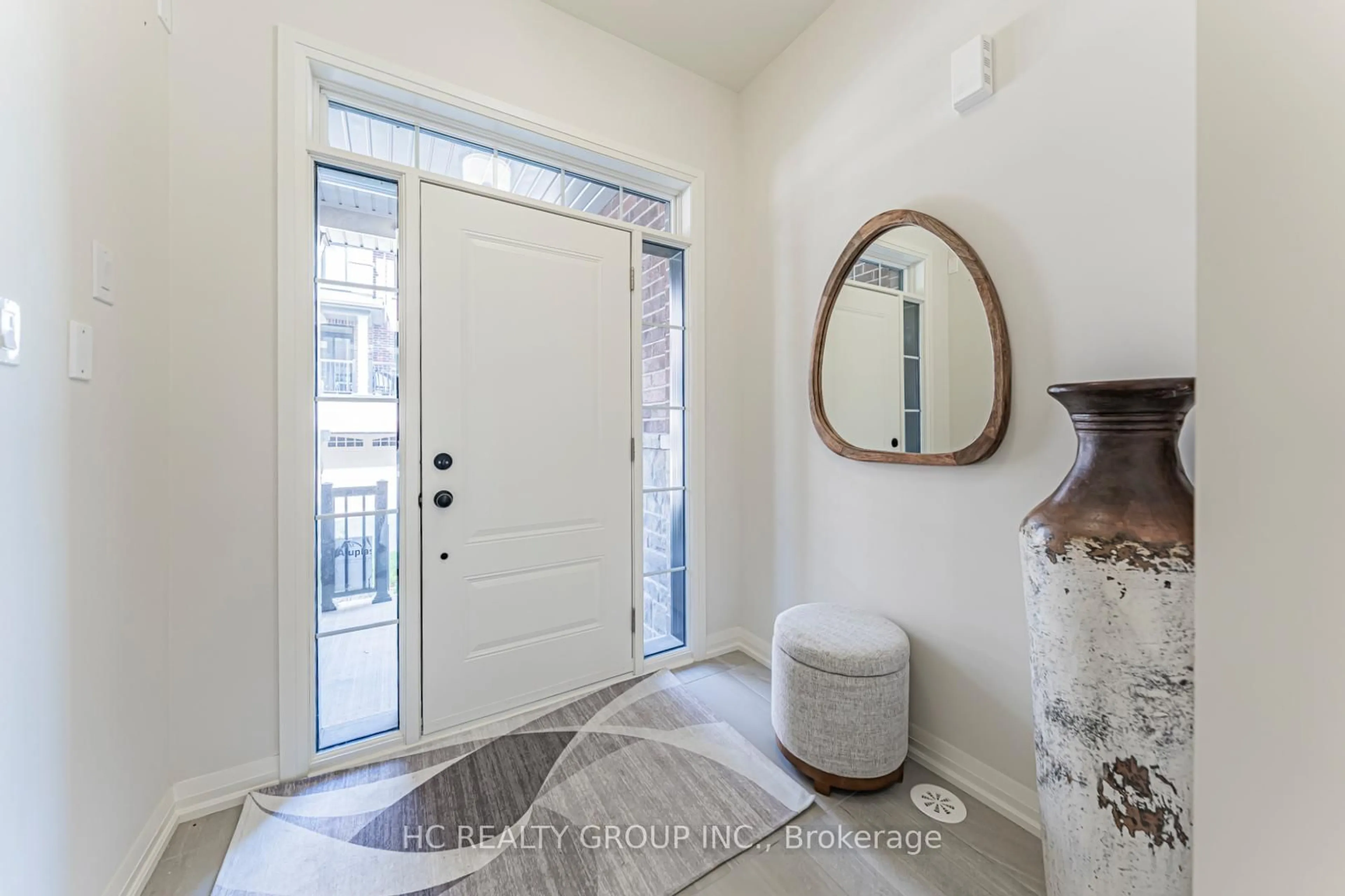Indoor entryway for 5 John Carter Way, Markham Ontario L3P 0P7