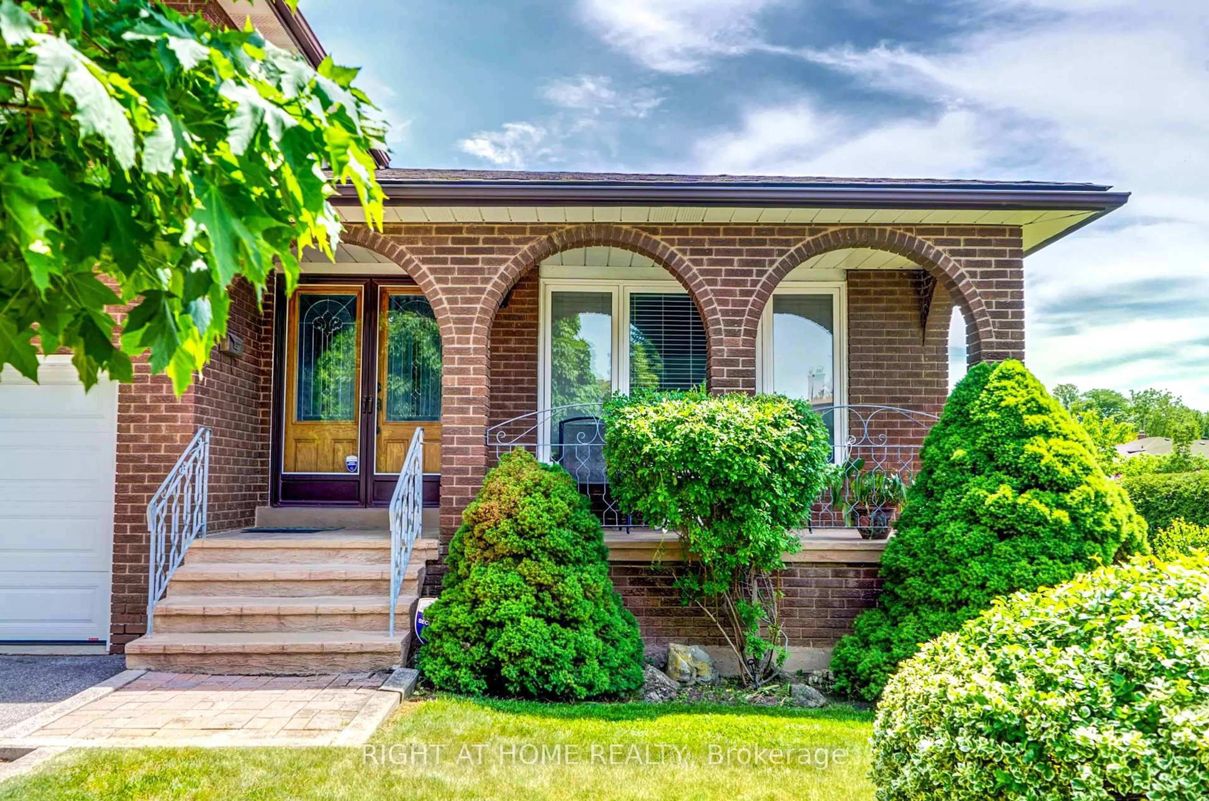 Home with brick exterior material, street for 149 Jeanne Dr, Vaughan Ontario L4L 1X8