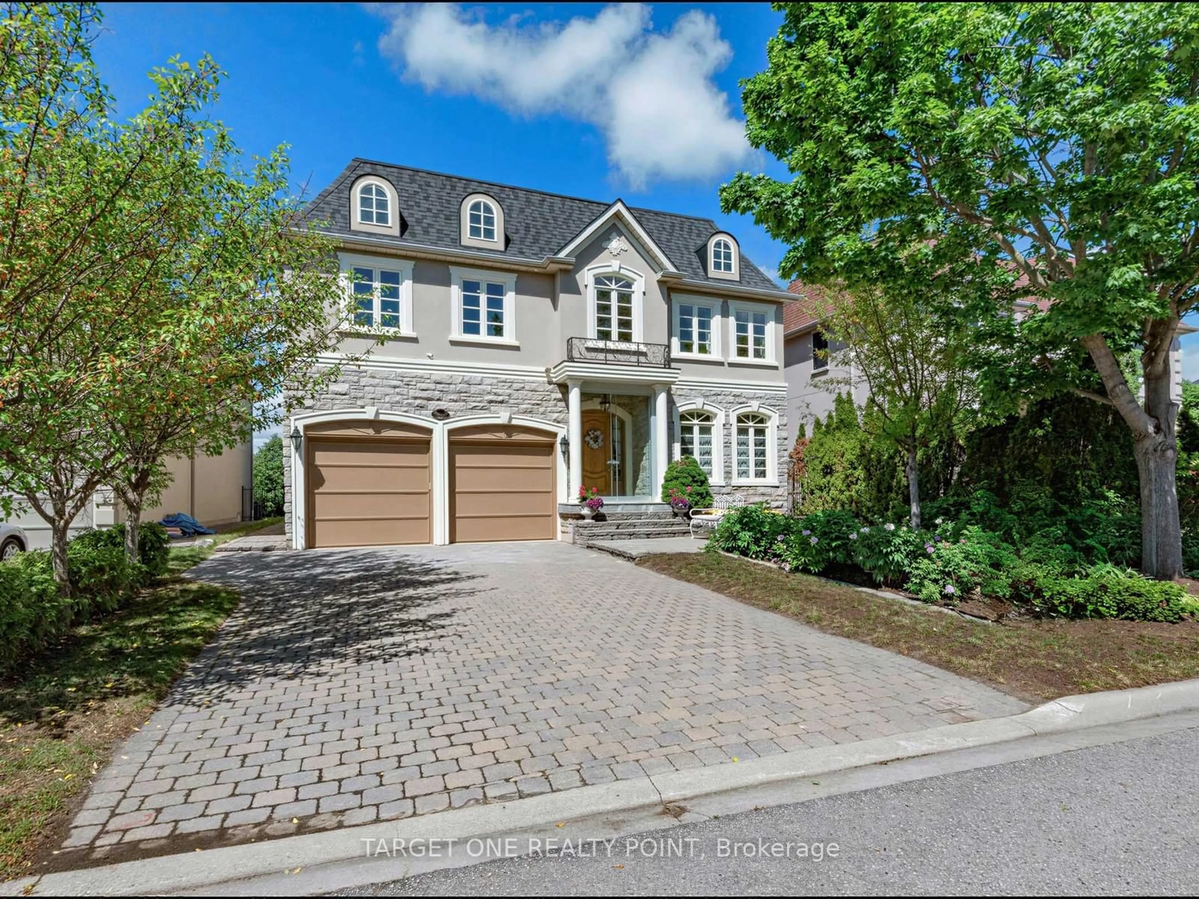 Home with brick exterior material, street for 20 Ormsby Crt, Richmond Hill Ontario L4B 4P8