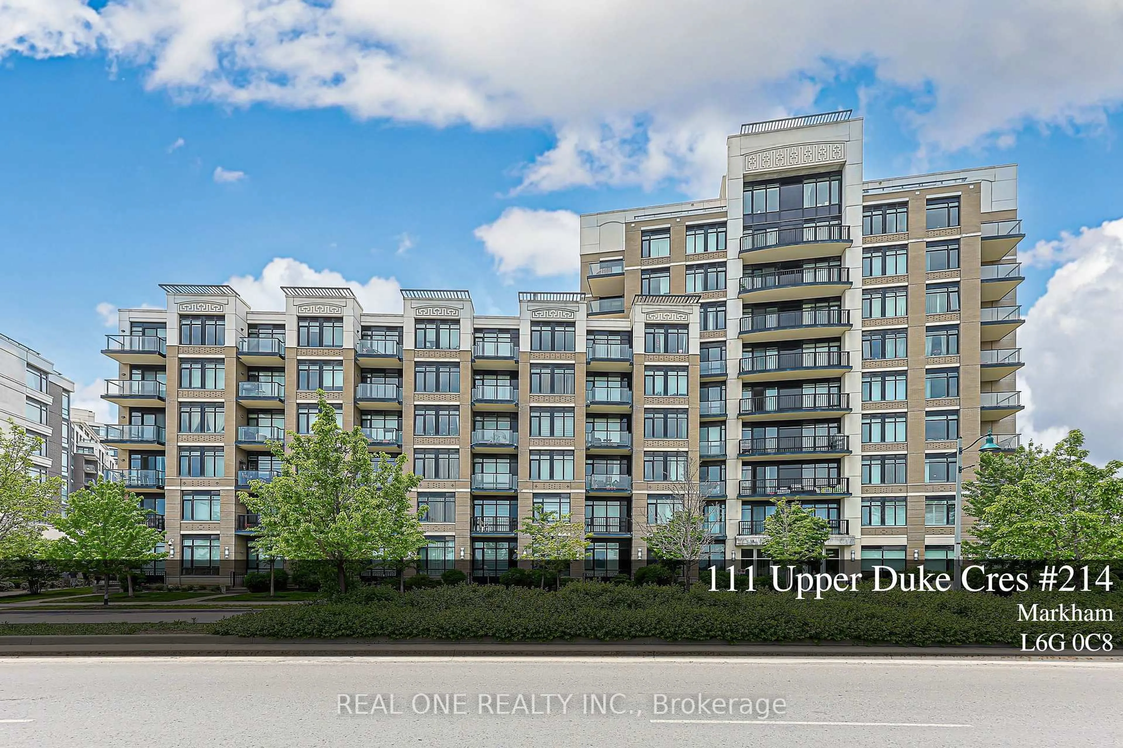 Indoor foyer for 111 Upper Duke Cres #214, Markham Ontario L6G 0C8