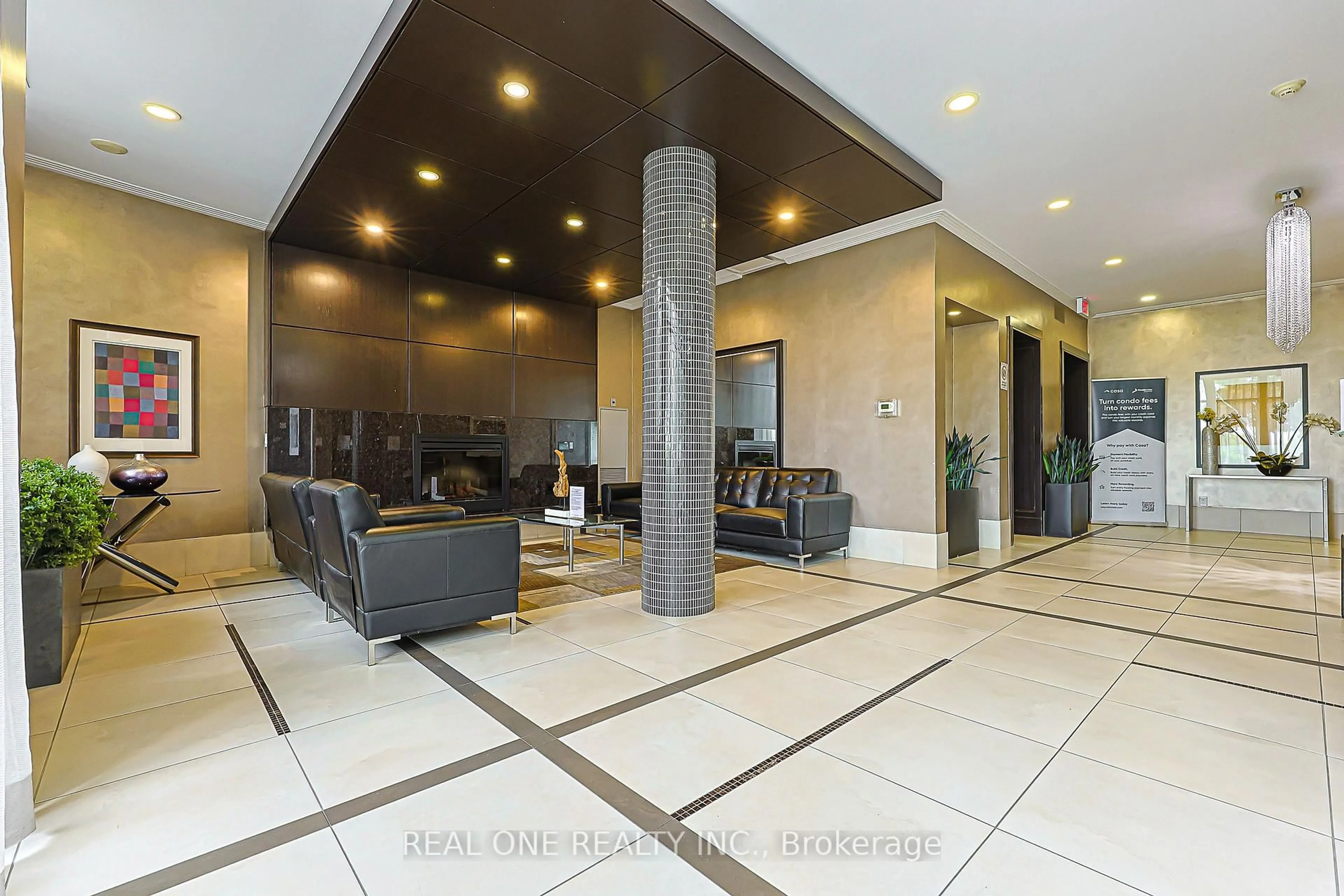 Indoor foyer for 111 Upper Duke Cres #214, Markham Ontario L6G 0C8