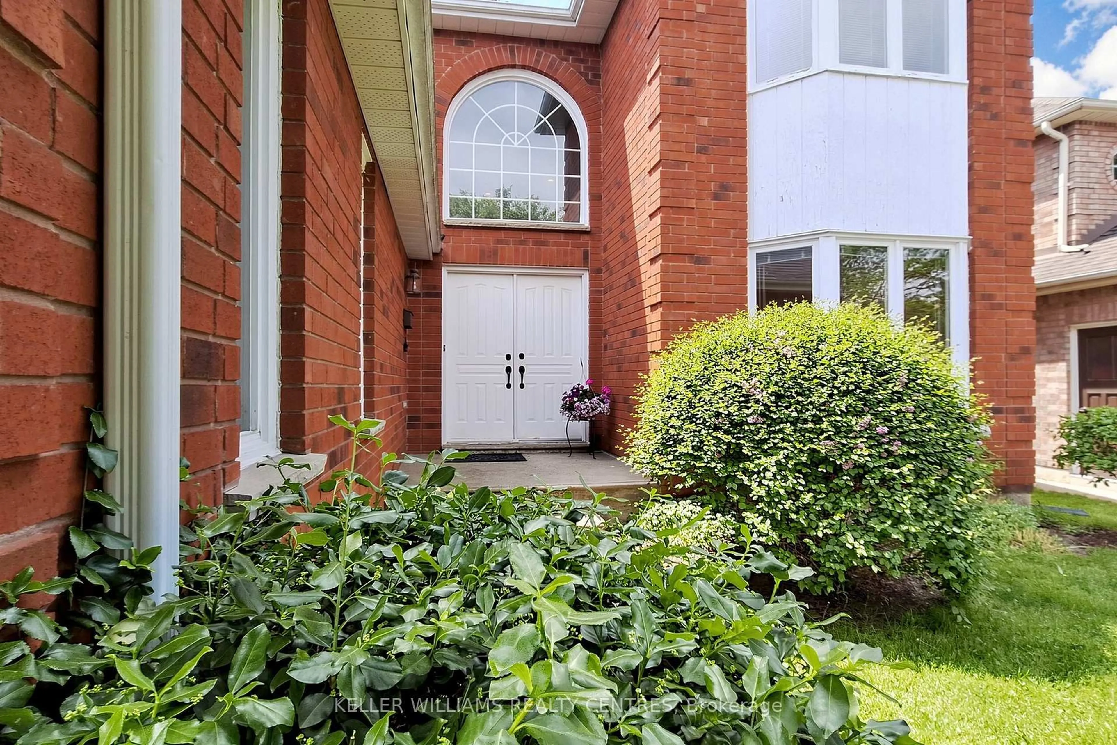 Unknown for 69 Gilbank Dr, Aurora Ontario L4G 6H9