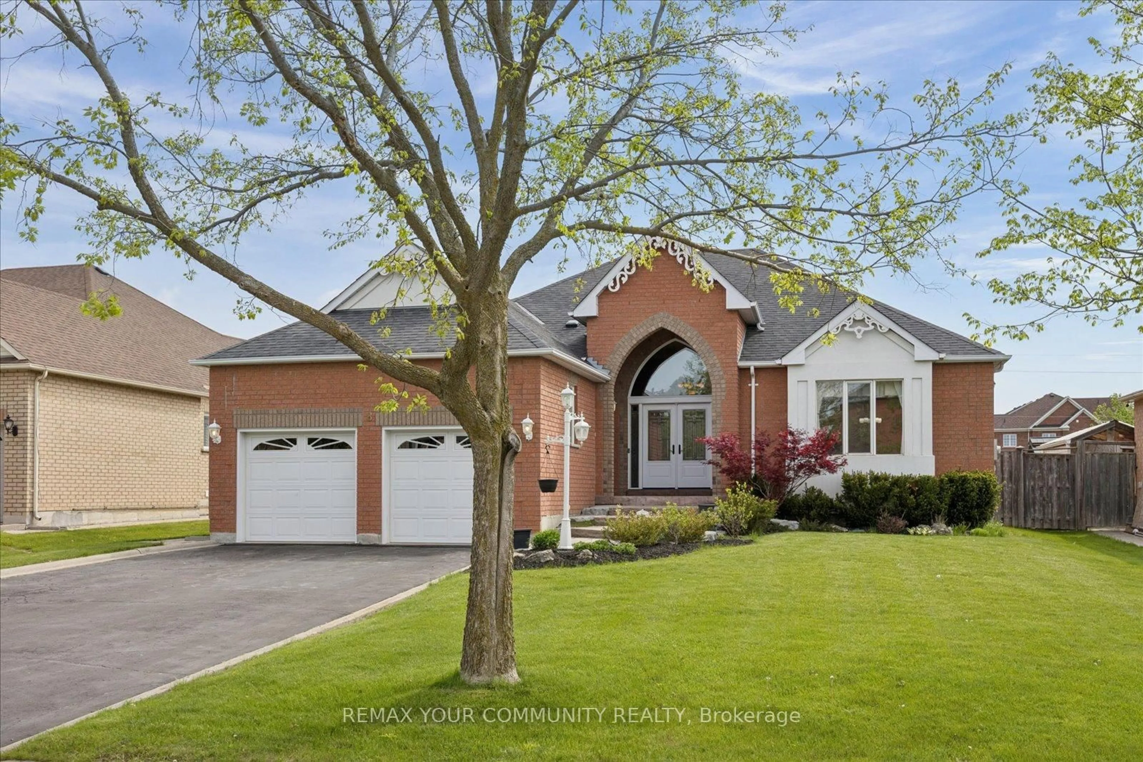 Home with brick exterior material, street for 8 Jacob Way, Whitchurch-Stouffville Ontario L4A 1L1