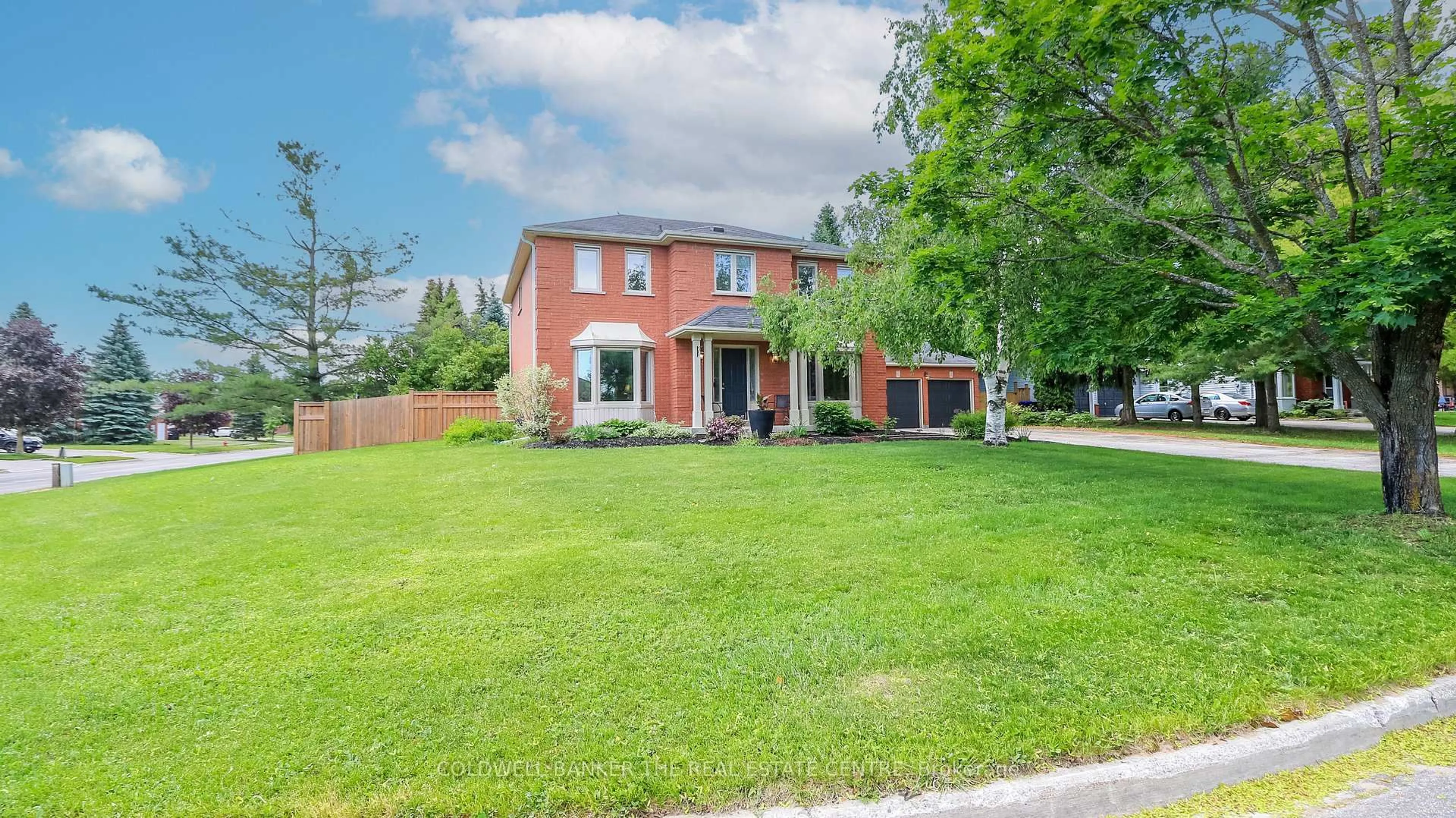 Home with brick exterior material, street for 2790 Shering Cres, Innisfil Ontario L9S 1H1