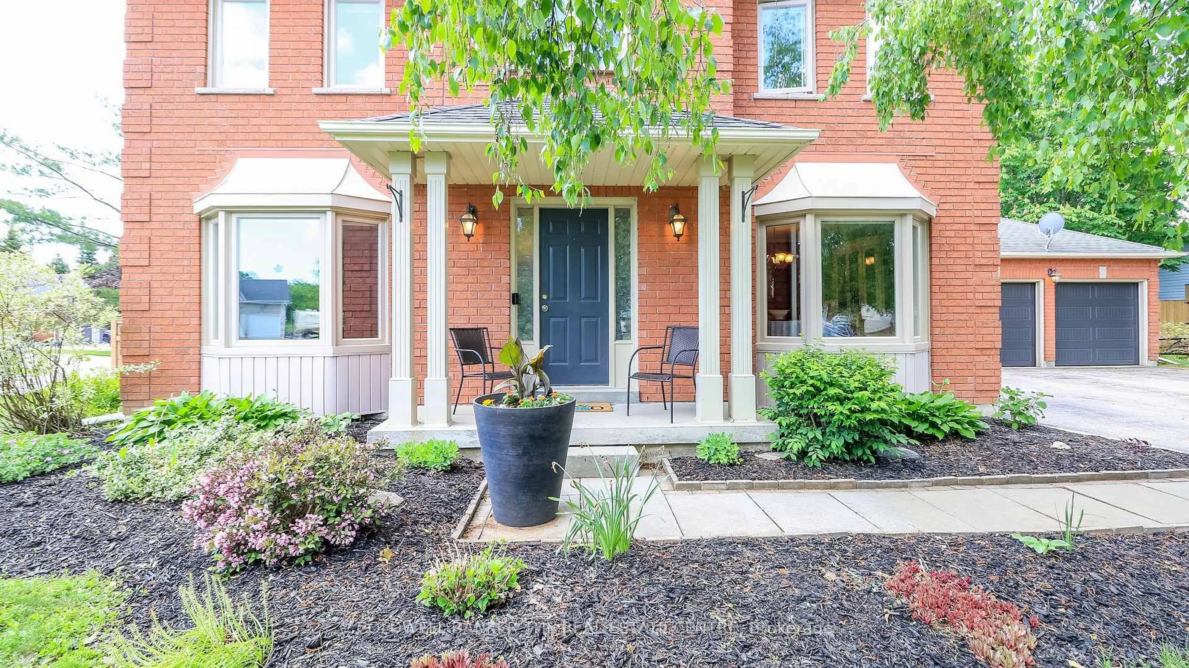 Home with brick exterior material, street for 2790 Shering Cres, Innisfil Ontario L9S 1H1