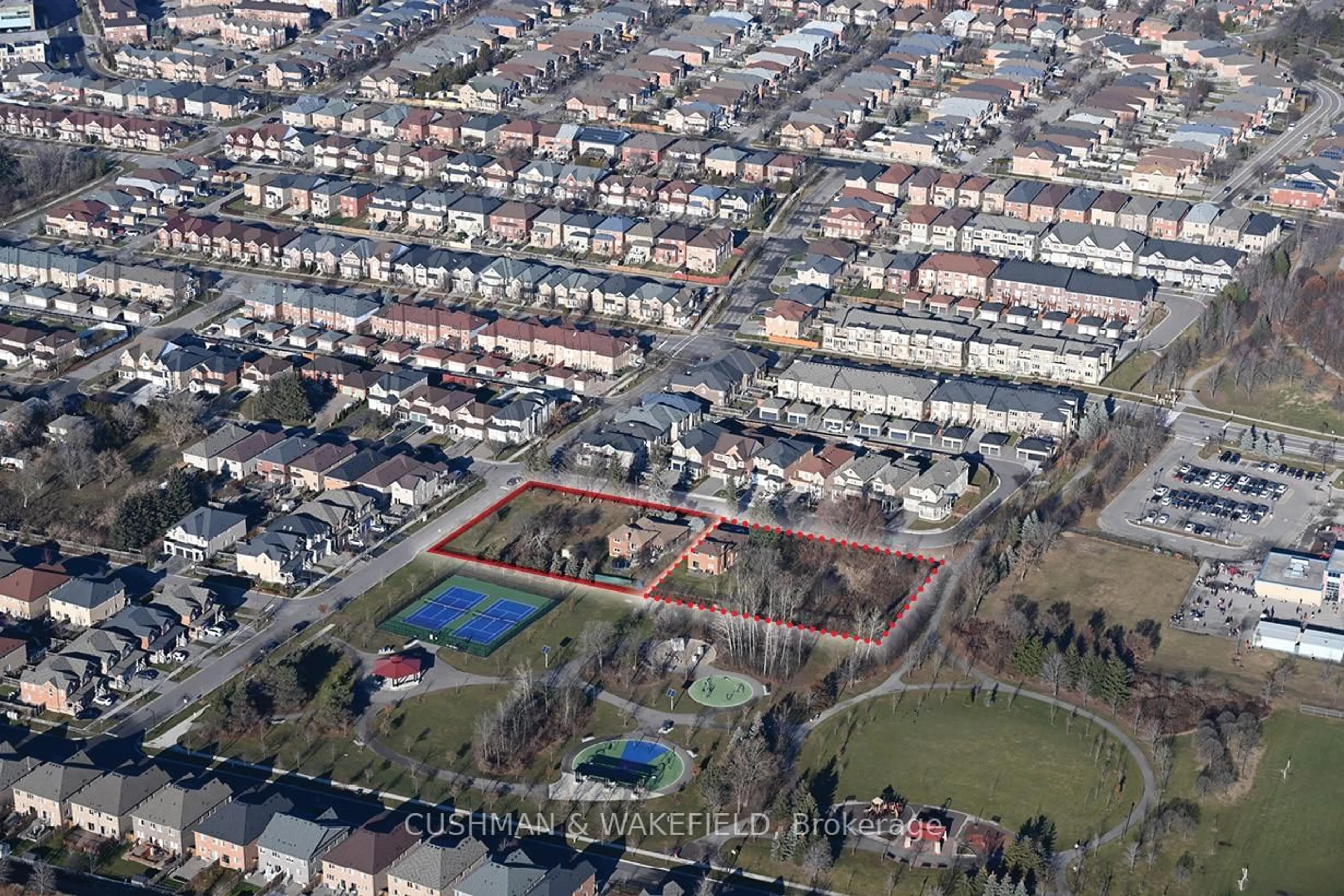 A pic from outside/outdoor area/front of a property/back of a property/a pic from drone, street for 311 Helen Ave, Markham Ontario L3R 1J9