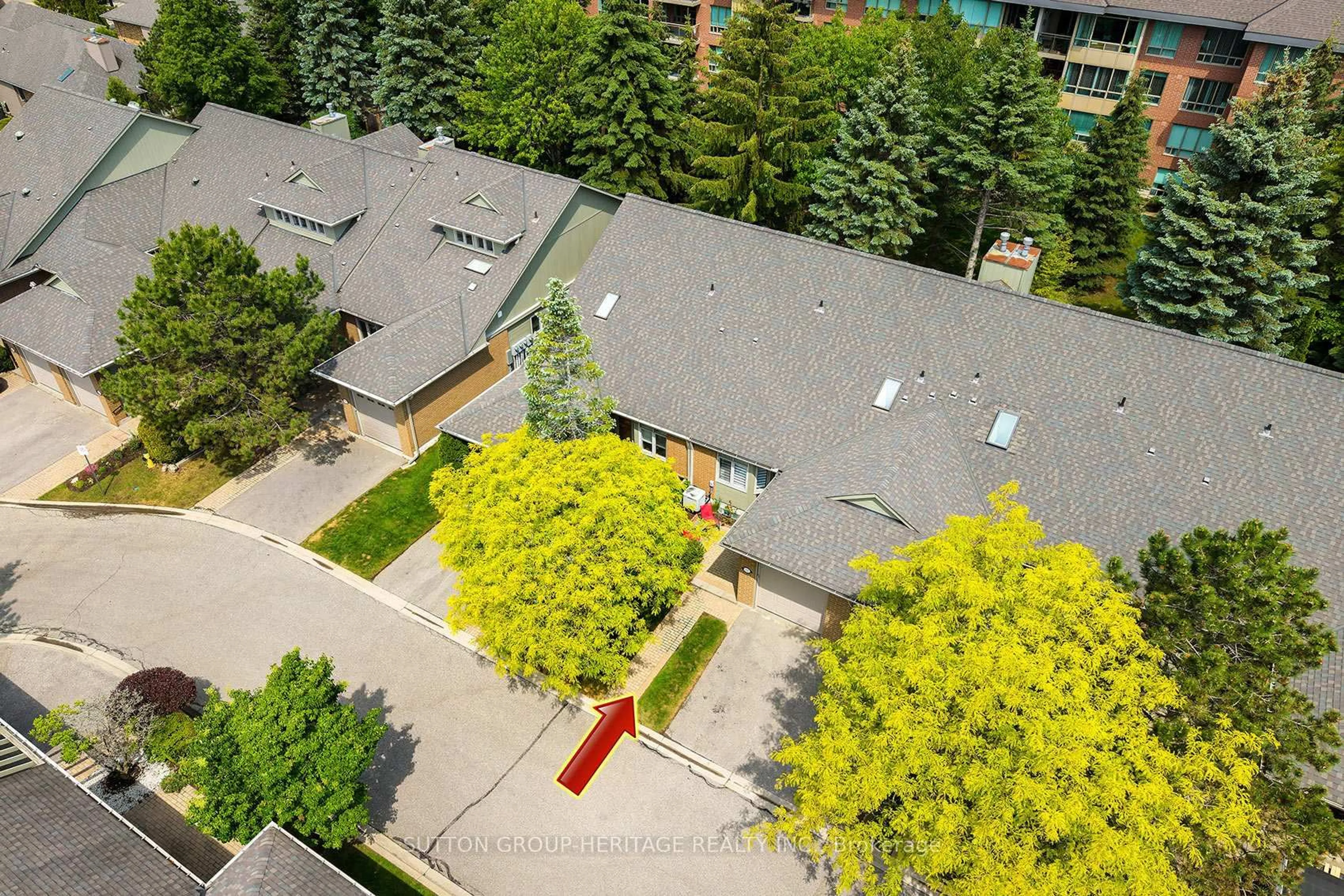 A pic from outside/outdoor area/front of a property/back of a property/a pic from drone, unknown for 12 Sandpiper Key Way, Markham Ontario L6E 1B4