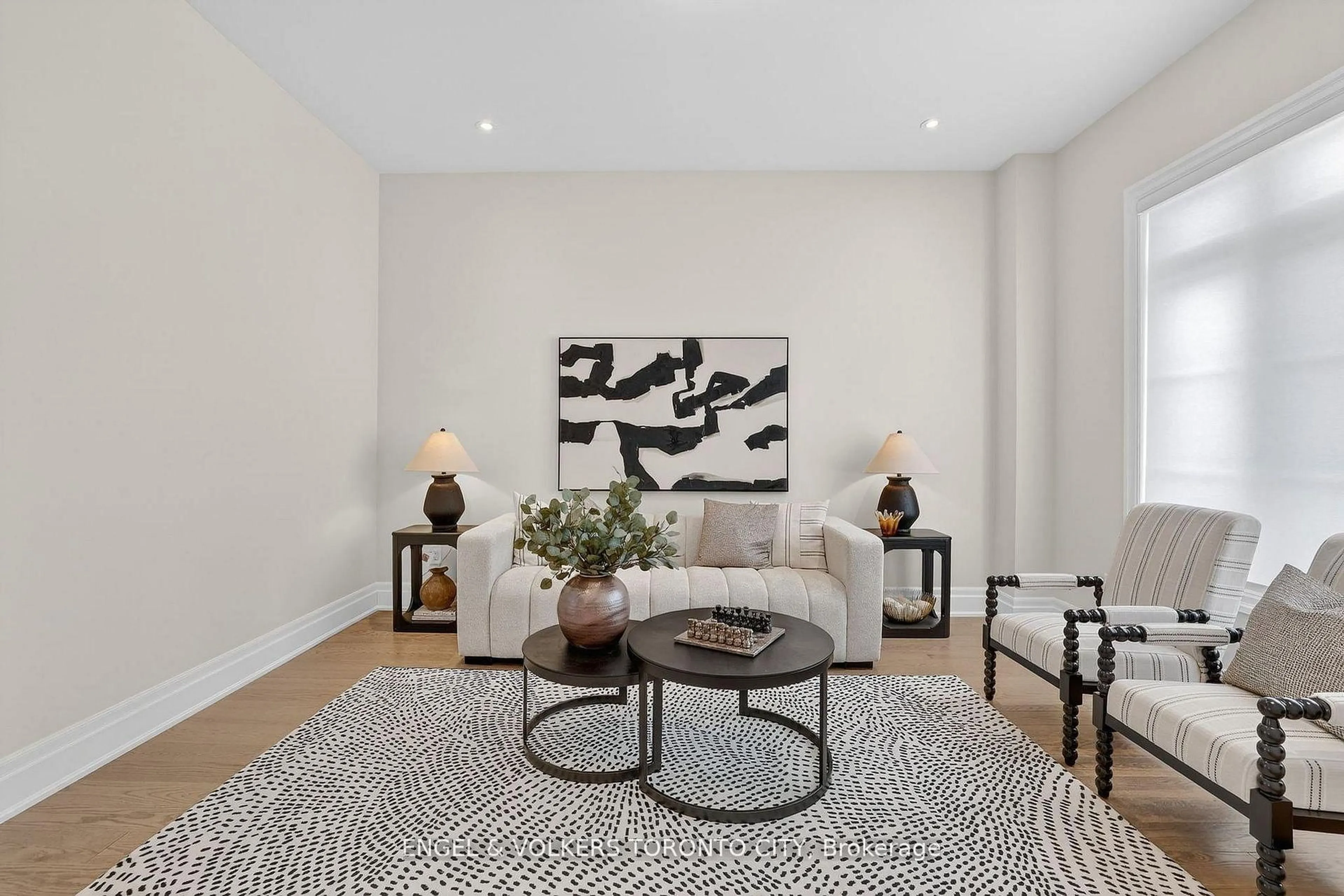 Living room with furniture, unknown for 52 Bud Willmot Way, King Ontario L7B 1B4