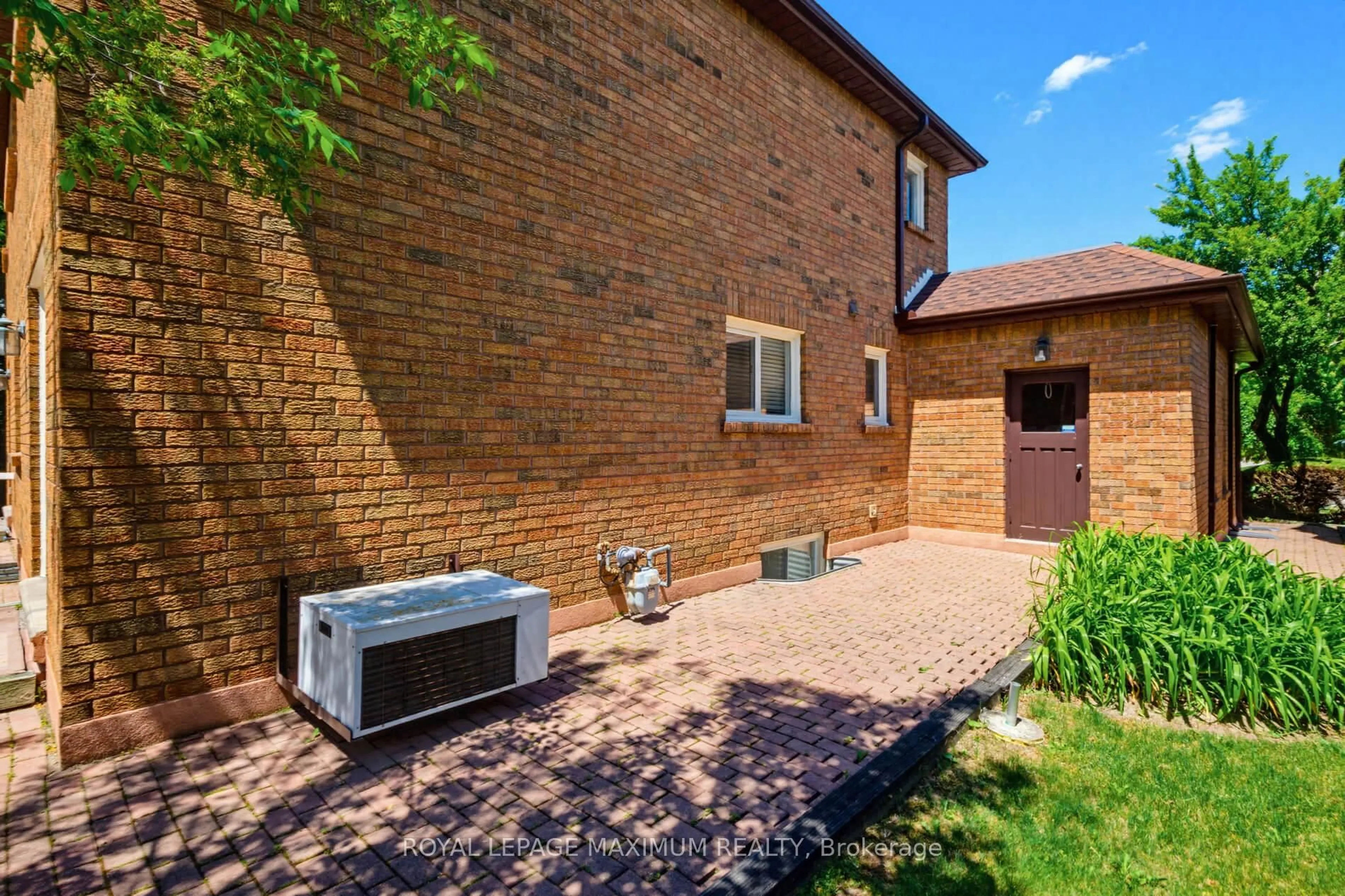 Patio, street for 91 Wilshire Blvd, Vaughan Ontario L4L 6X3