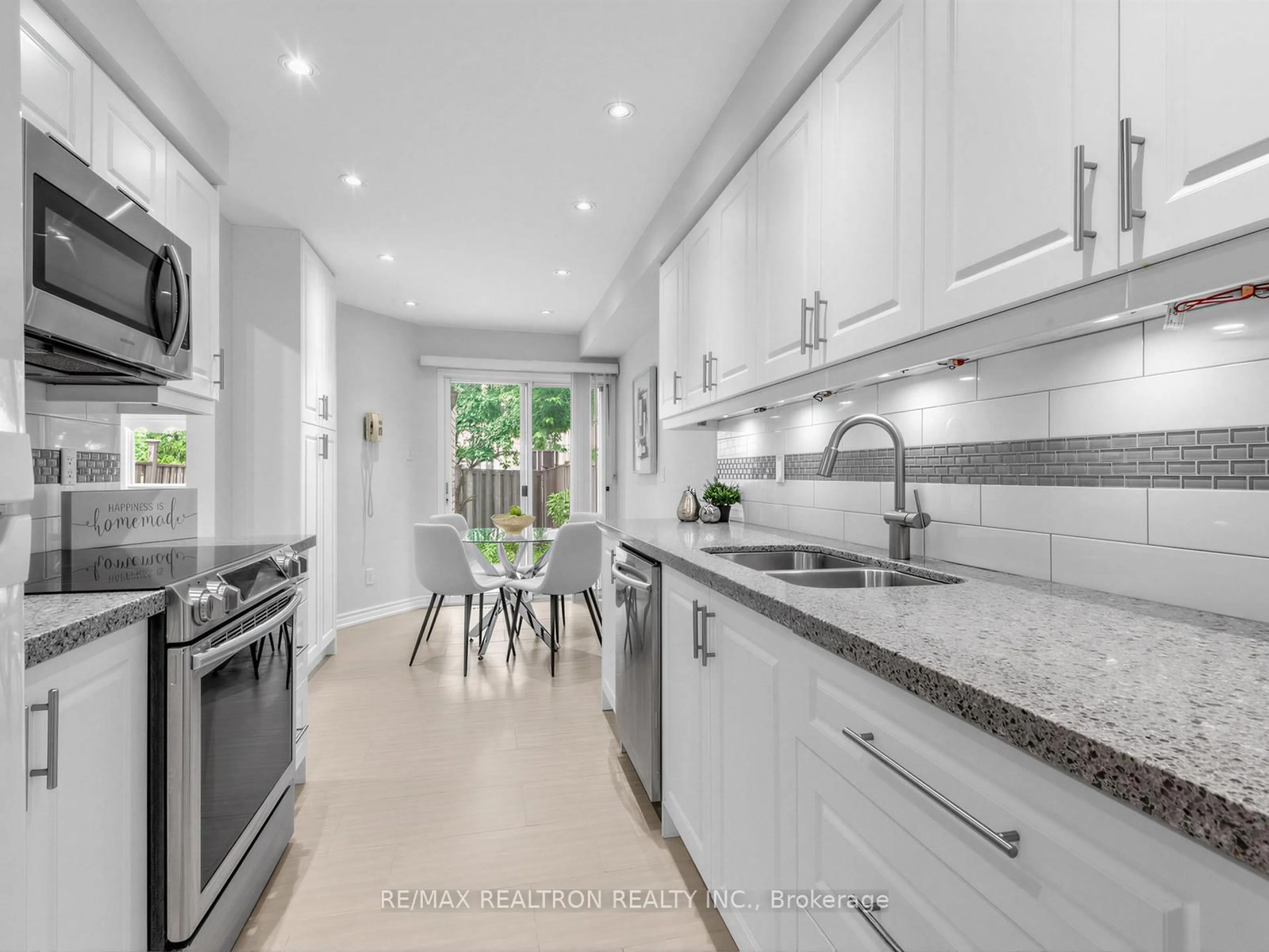 Contemporary kitchen, ceramic/tile floor for 180 Observatory Lane, Richmond Hill Ontario L4C 0K7