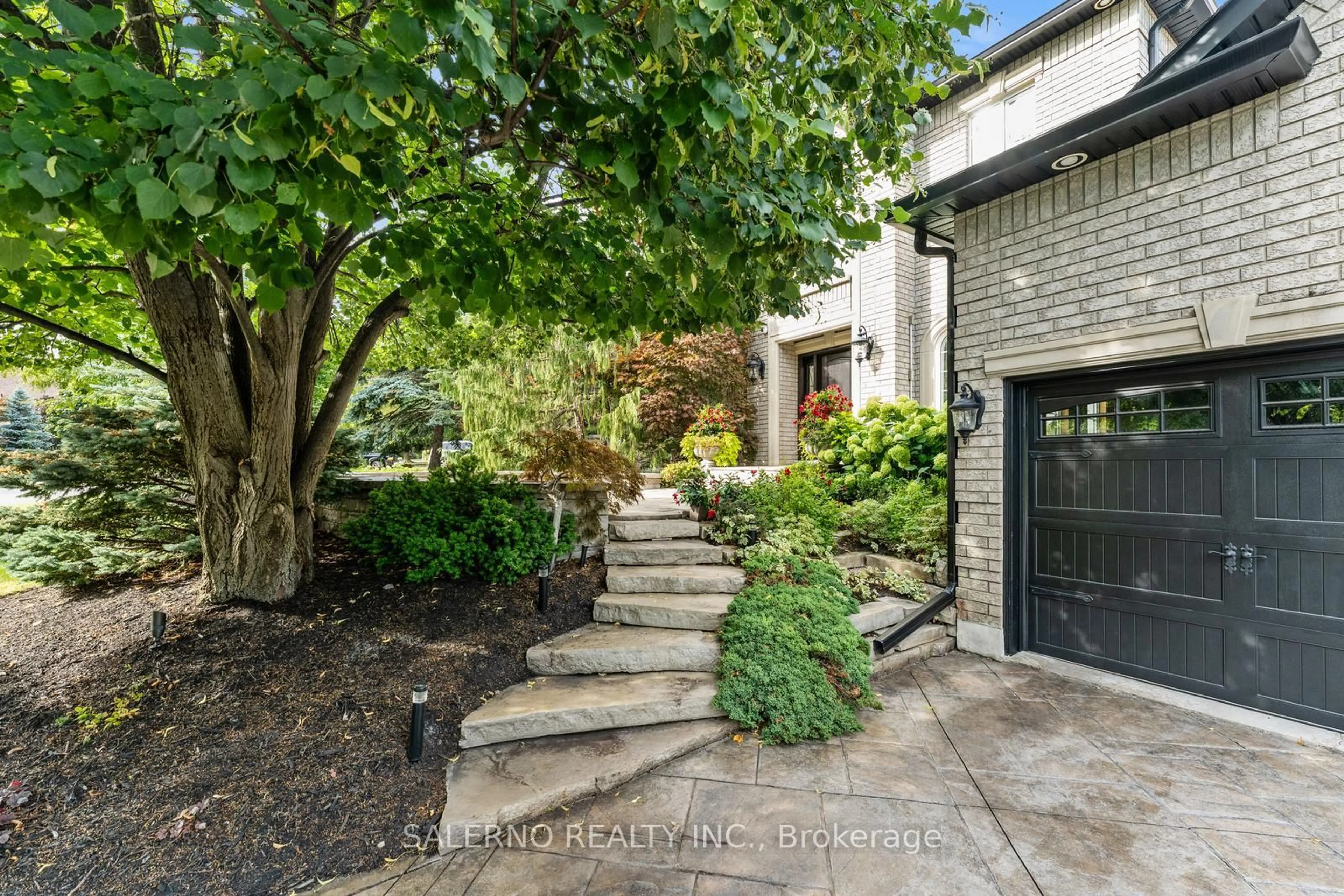 Unknown for 107 Deerchase Circ, Vaughan Ontario L4H 1B4