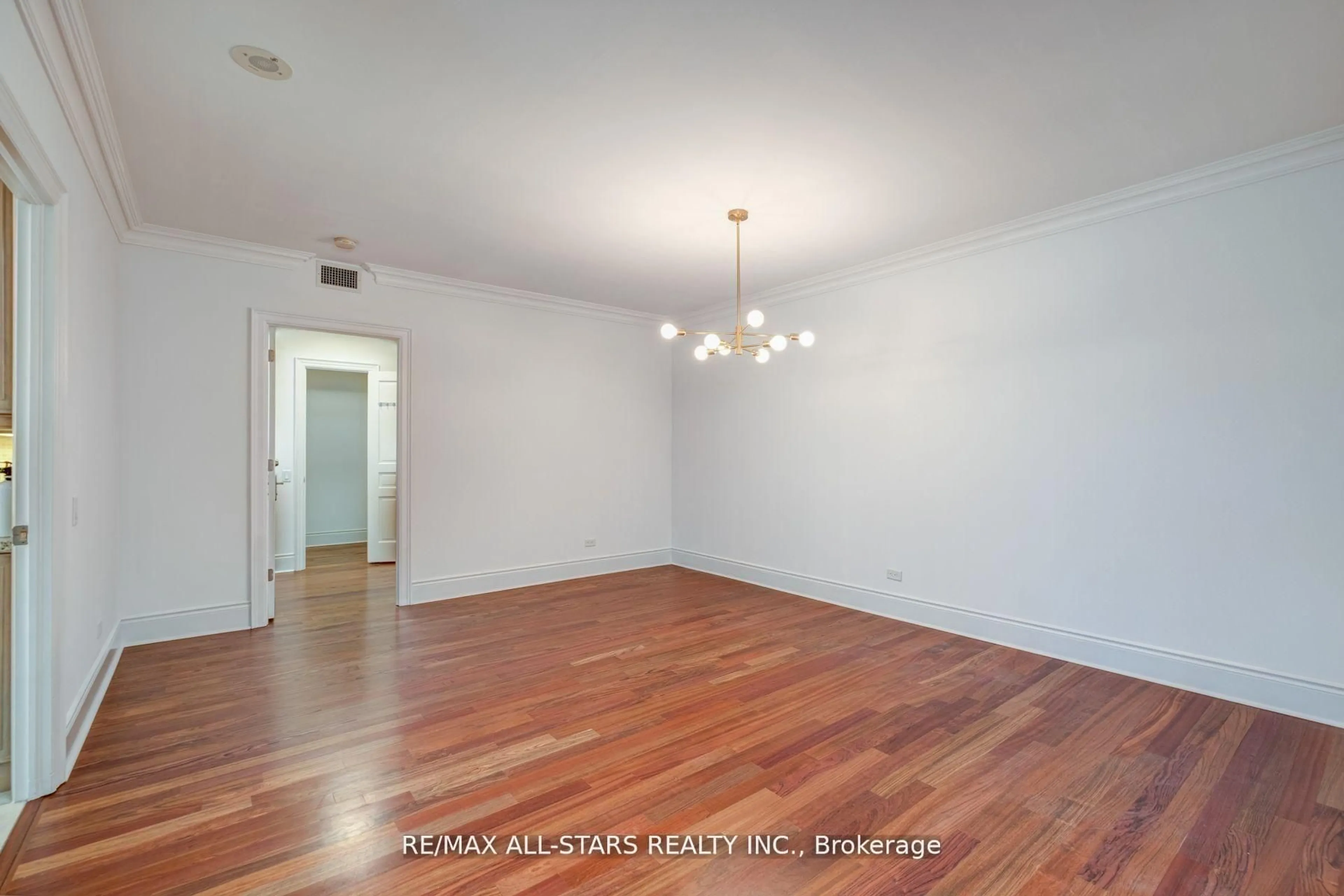 A pic of a room for 7071 Bayview Ave #211, Markham Ontario L3T 7Y8