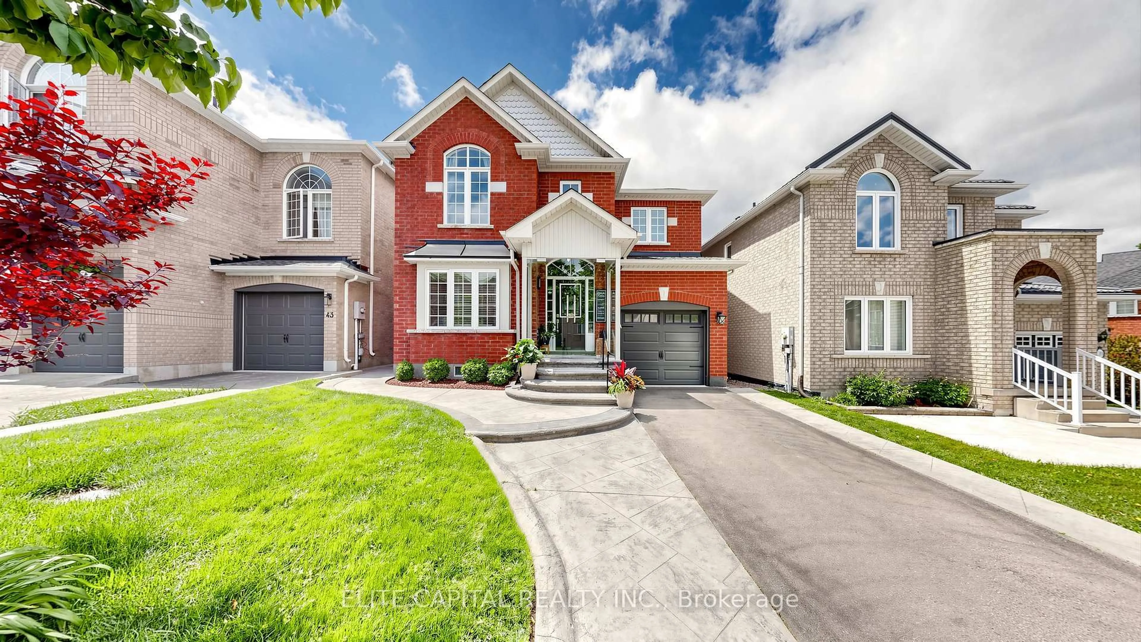 Home with brick exterior material, street for 41 Knapton Dr, Newmarket Ontario L3X 3A9