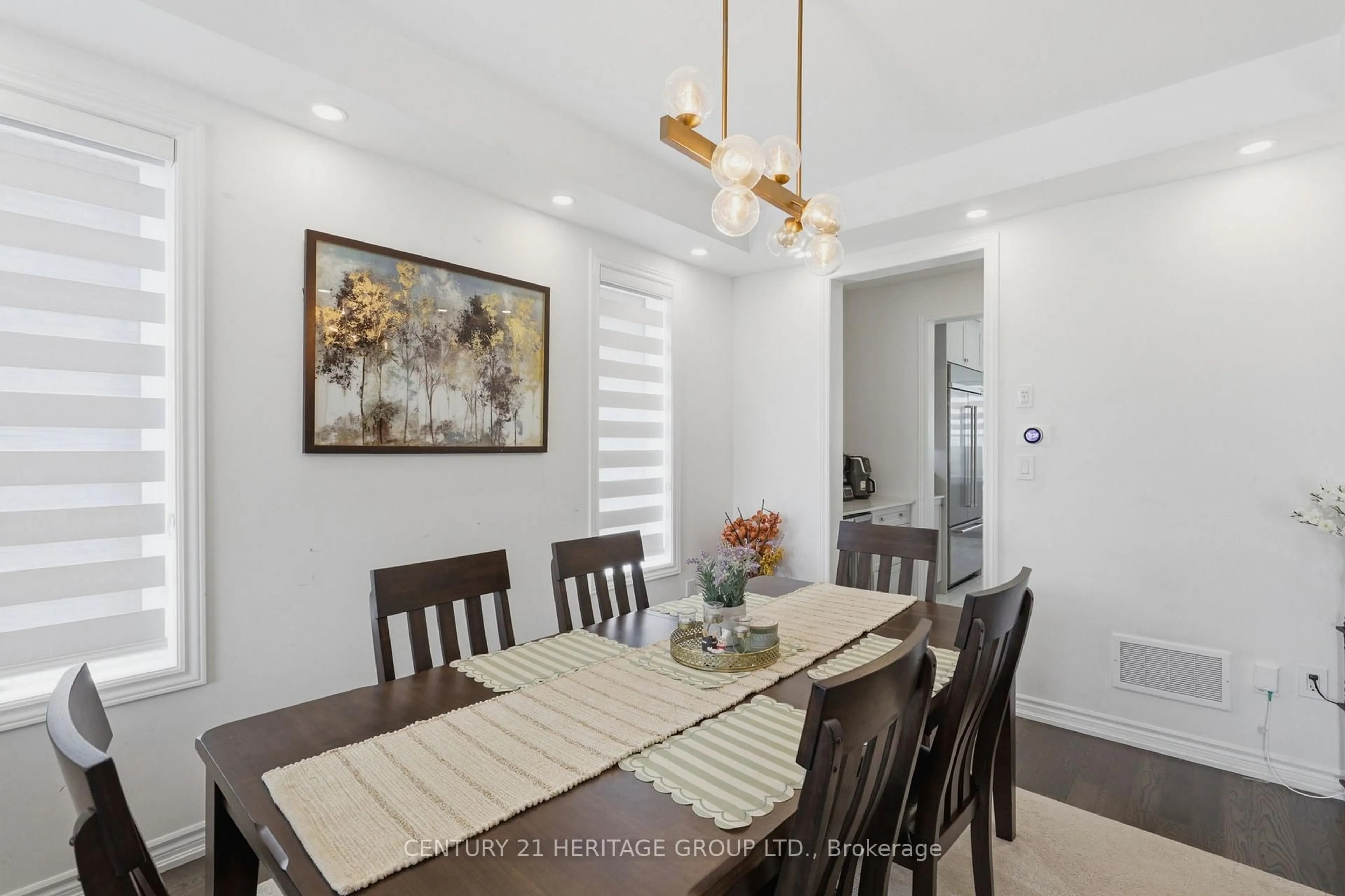 Dining room, unknown for 63 Bethpage Cres, Newmarket Ontario L3X 0M4