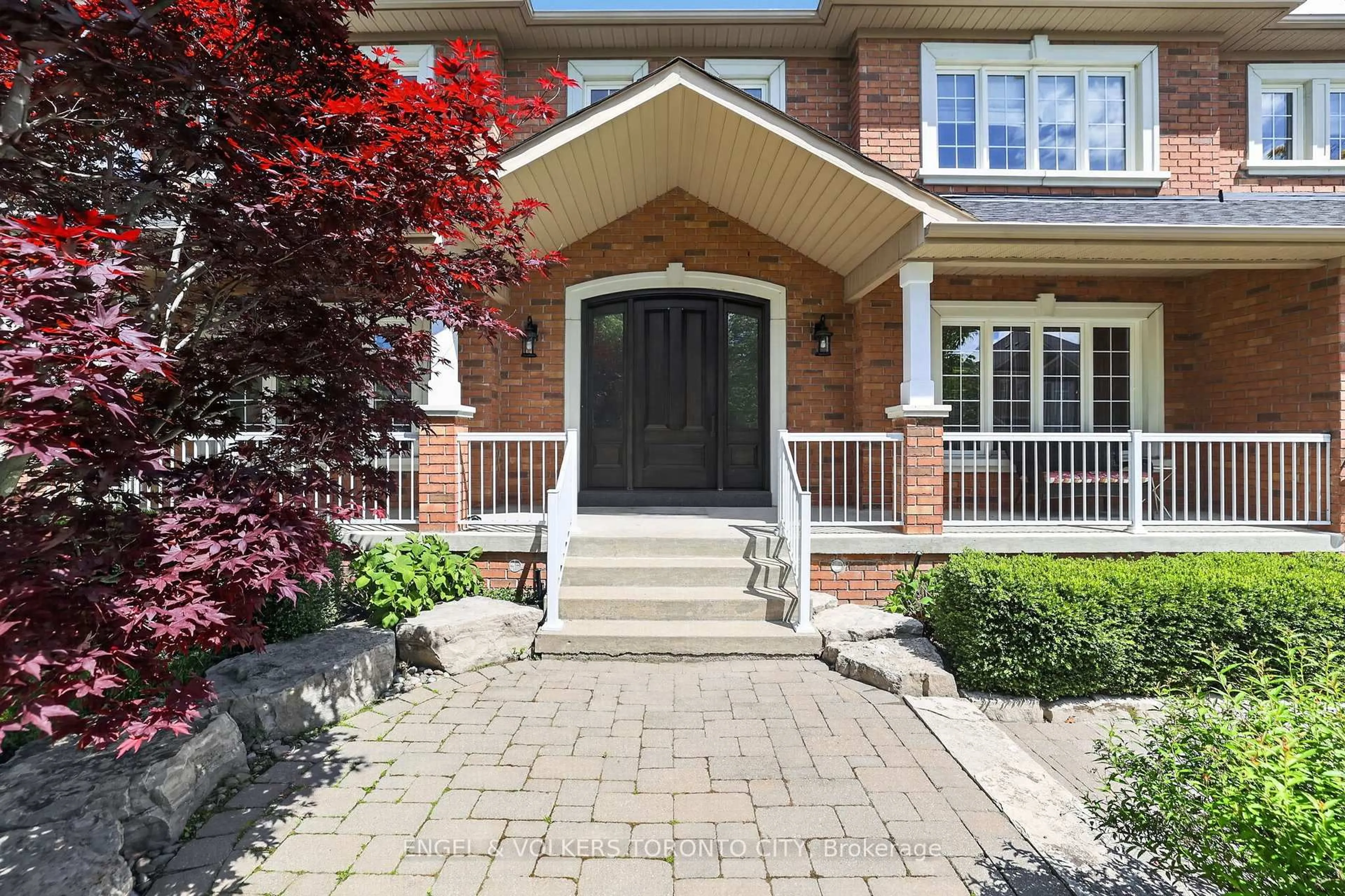 Home with brick exterior material, street for 8 Duncton Wood Cres, Aurora Ontario L4G 7T4