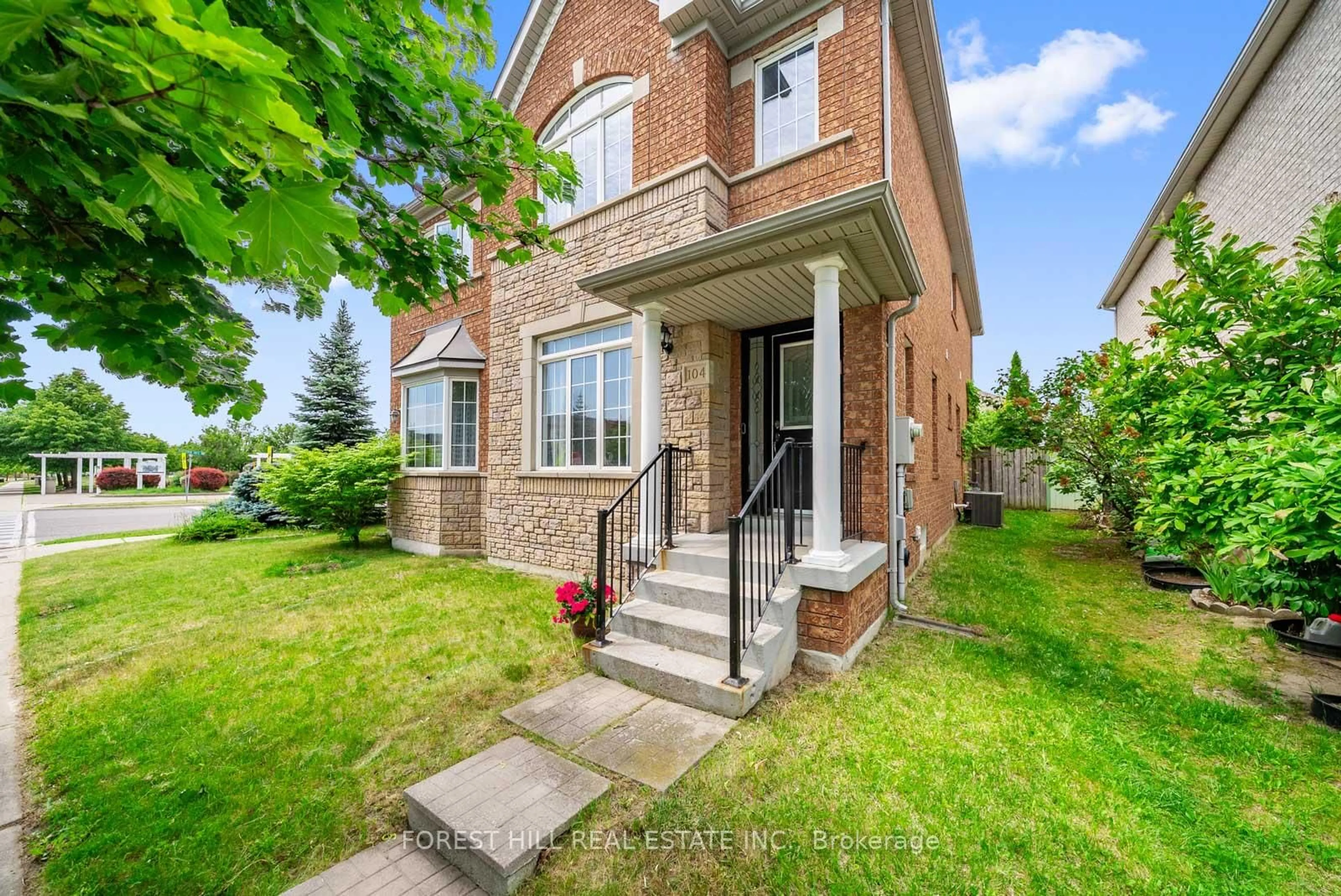 Home with brick exterior material, street for 104 Forest Run Blvd, Vaughan Ontario L4K 5H2