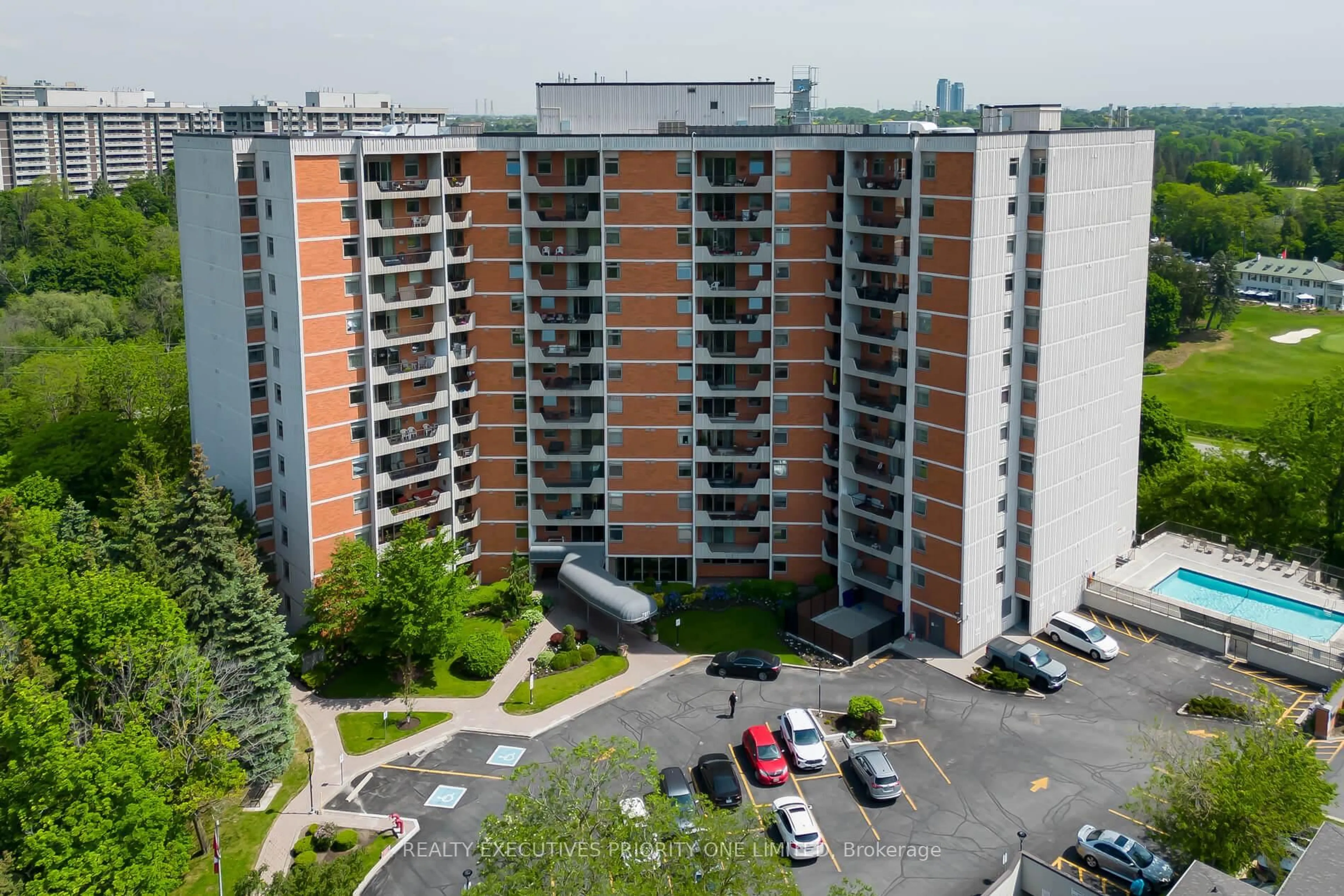 A pic from outside/outdoor area/front of a property/back of a property/a pic from drone, city buildings view from balcony for 7811 Yonge St #308, Markham Ontario L3T 4S3