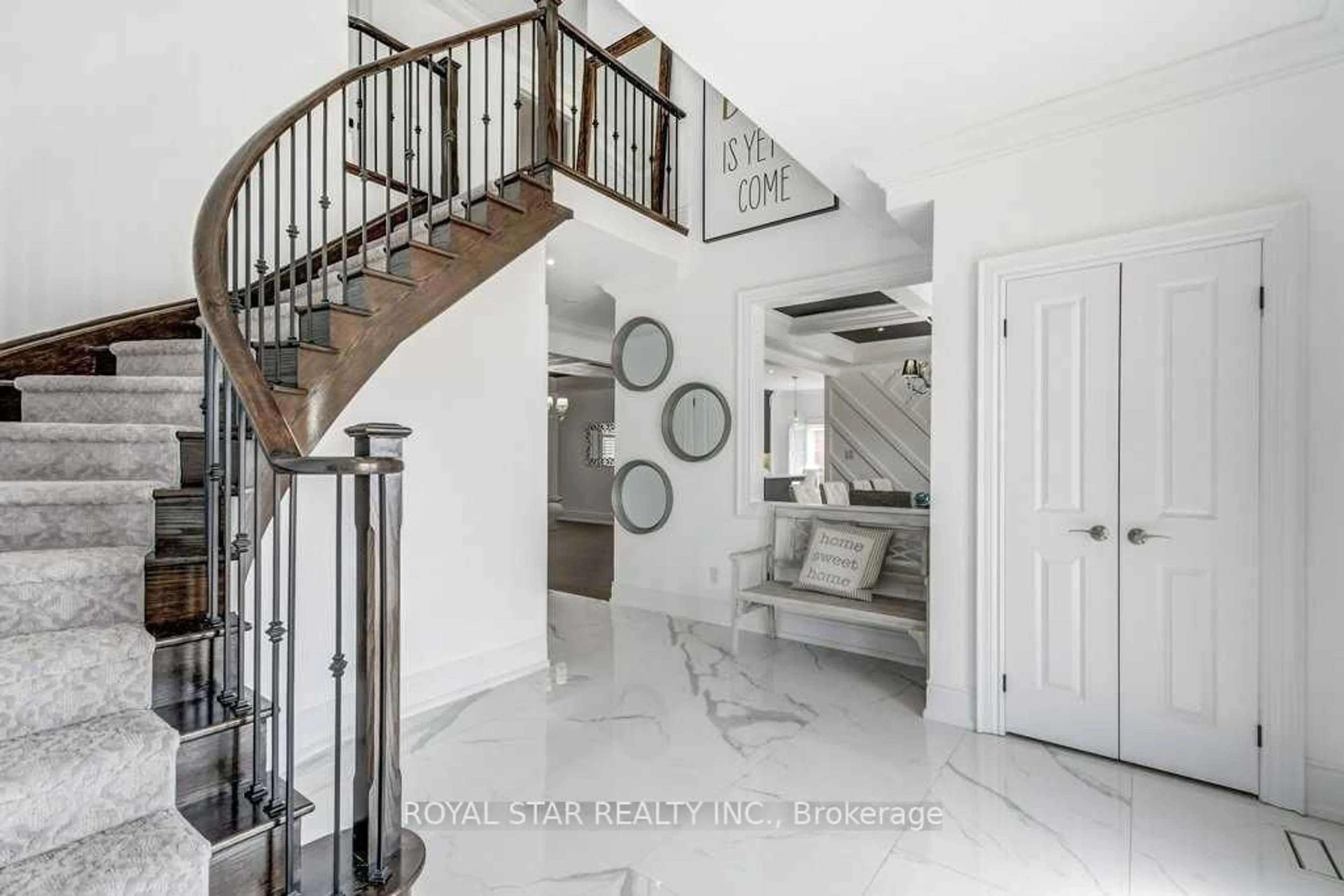Stairs for 1409 Lormel Gate Ave, Innisfil Ontario L0L 1W0