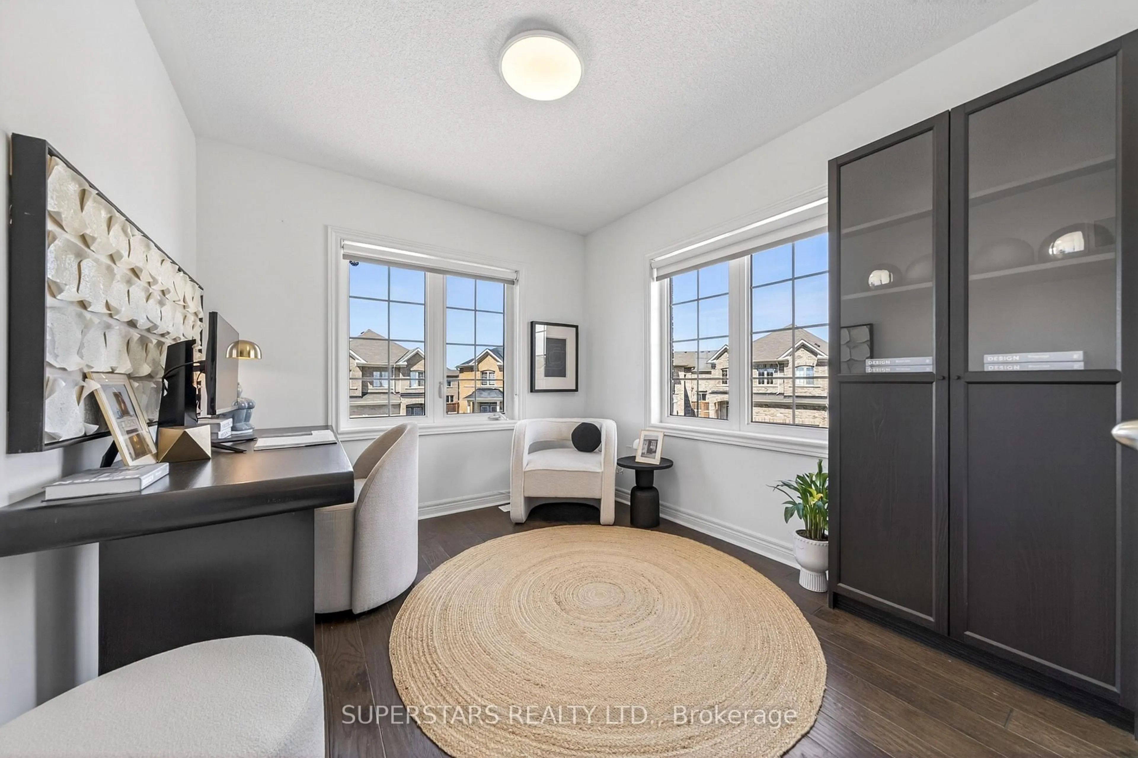 A pic of a room for 49 Birkett Way, Whitchurch-Stouffville Ontario L4A 4P7