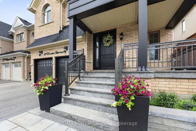 77 Weaver Terr, New Tecumseth 2