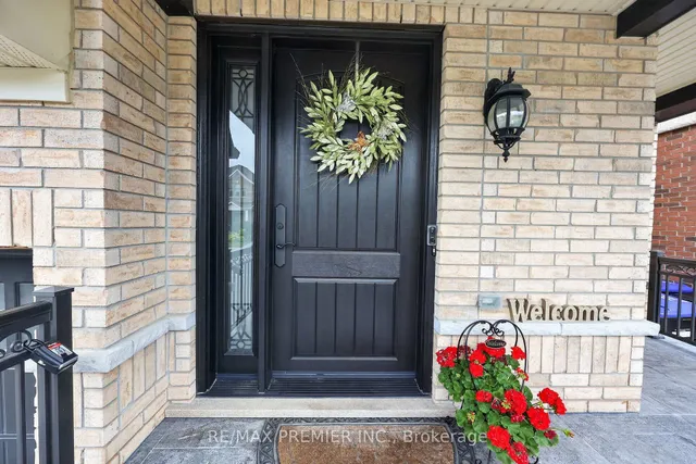 77 Weaver Terr, New Tecumseth 3