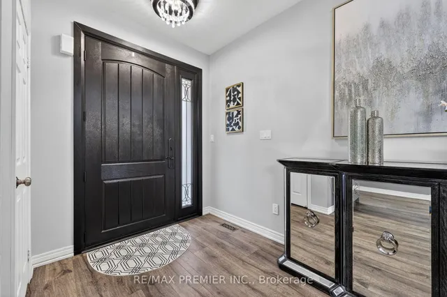 77 Weaver Terr, New Tecumseth 4