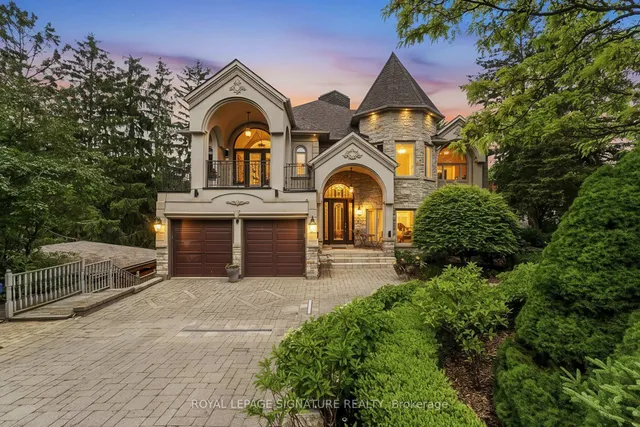 217 Garden Ave, Richmond Hill 2
