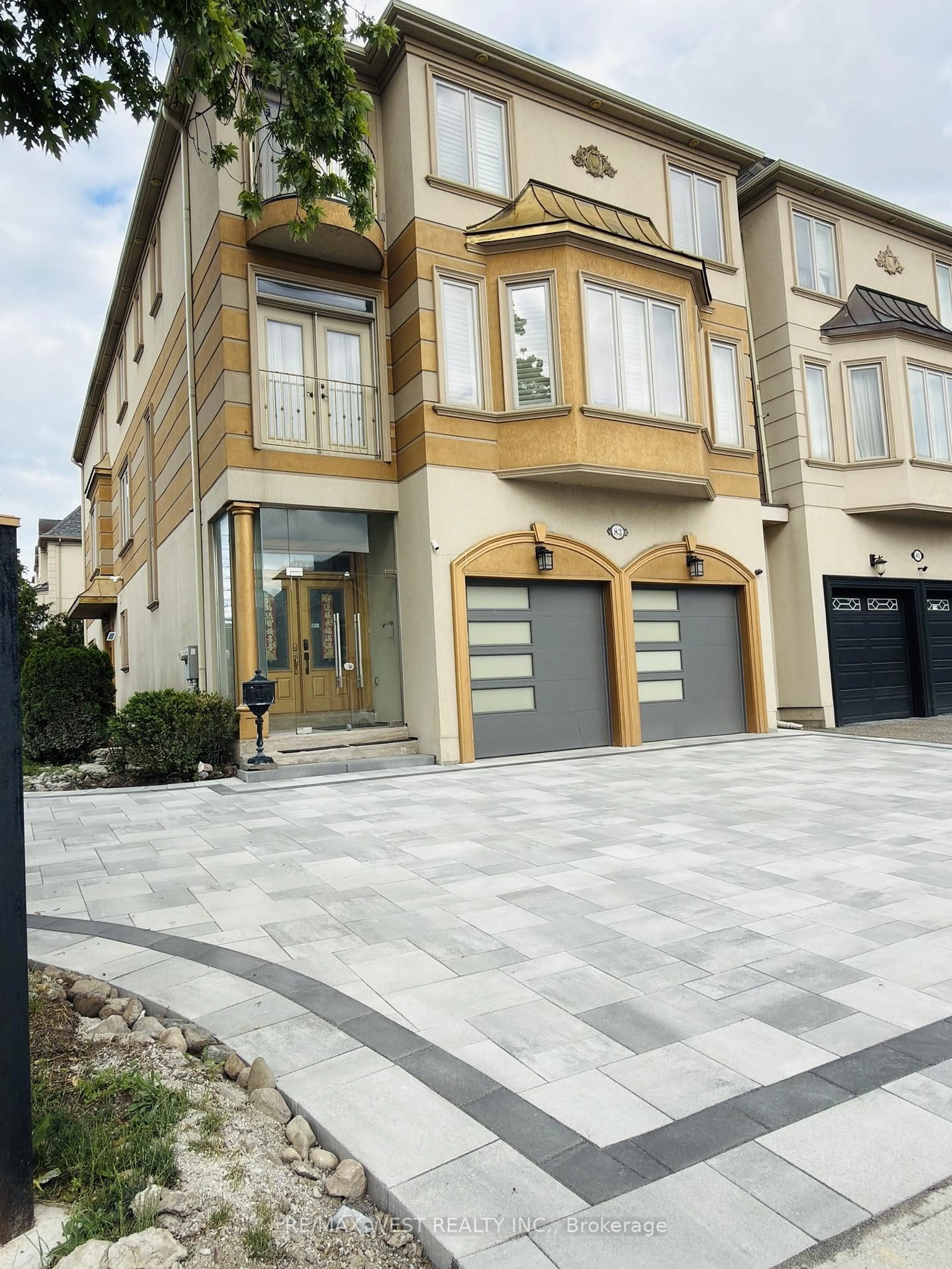 Unknown for 83 Elm Ave, Richmond Hill Ontario L4C 6K8