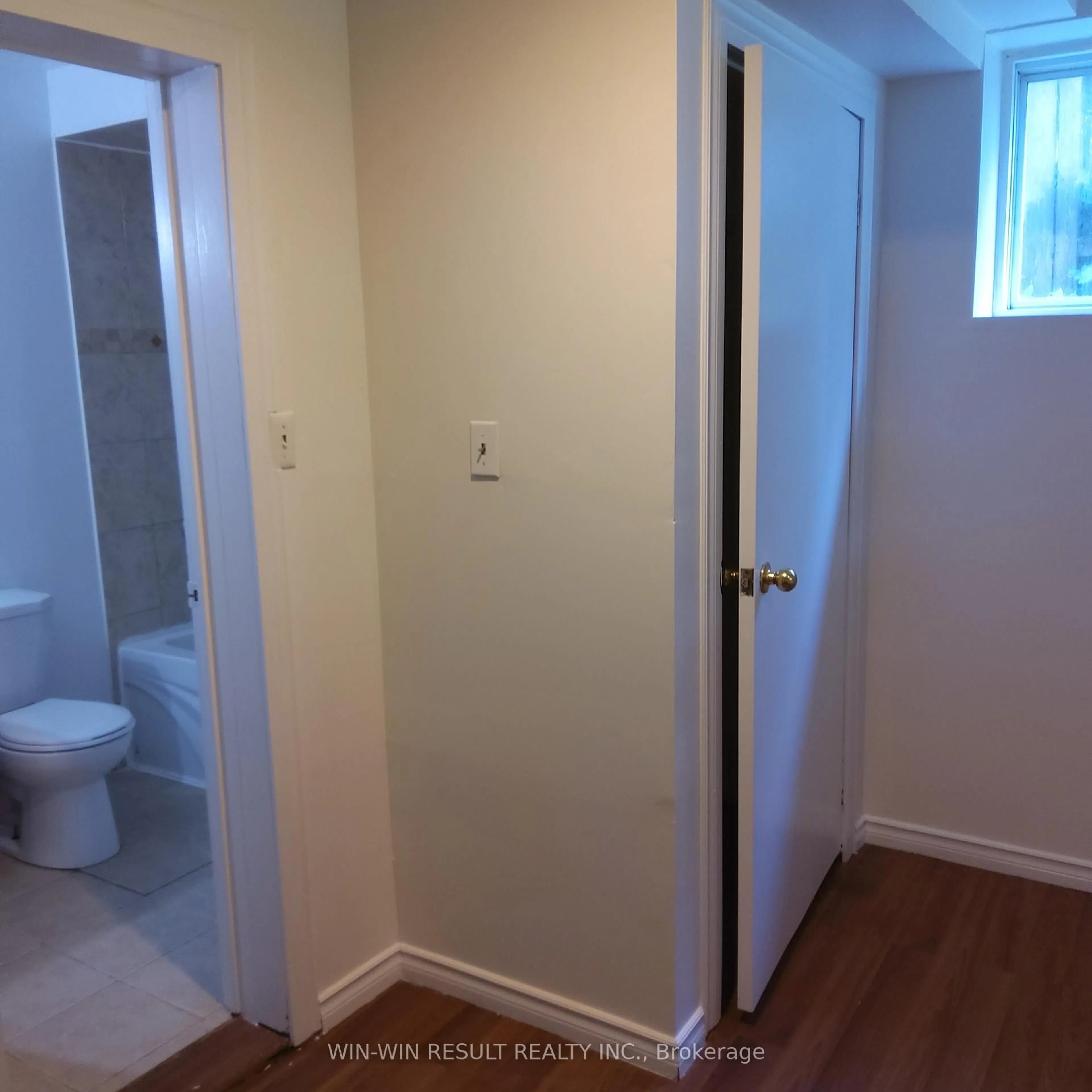 A pic of a room for 243 Cedarholme Ave, Georgina Ontario L4P 2W5