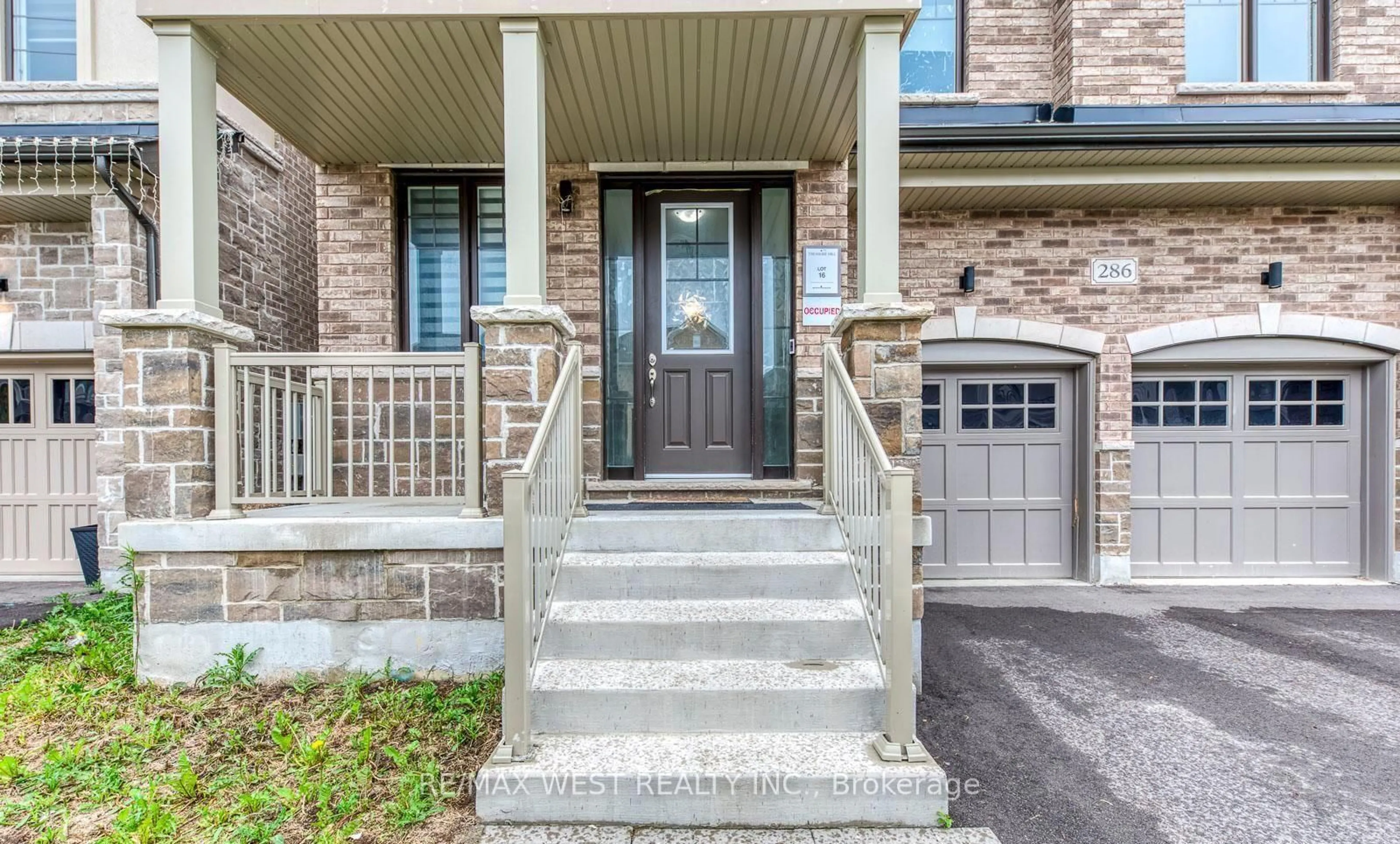 Home with brick exterior material, street for 286 Danny Wheeler Blvd, Georgina Ontario L4P 0J9