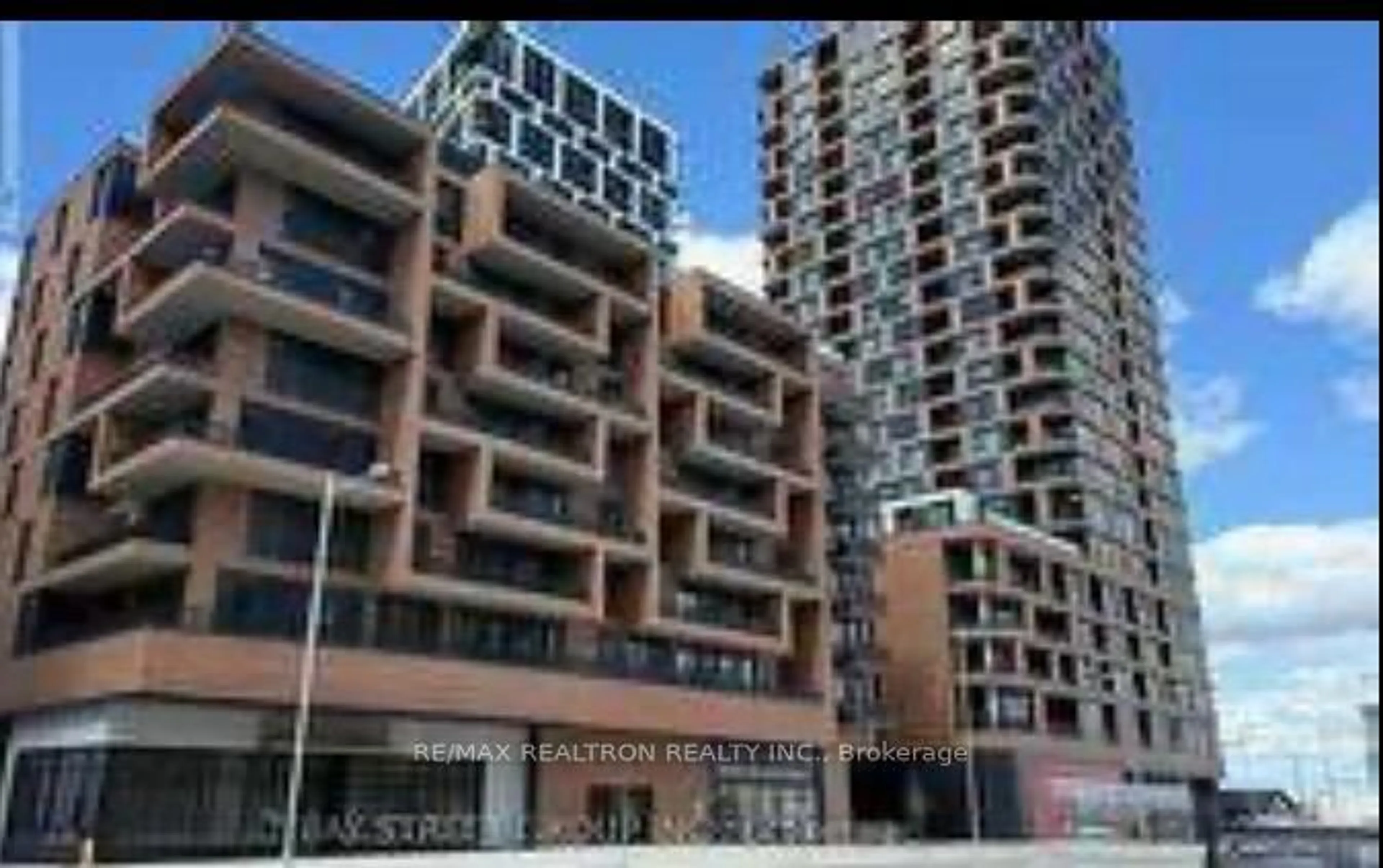 Unknown for 38 Simcoe Prom #C909, Markham Ontario L6G 0H7