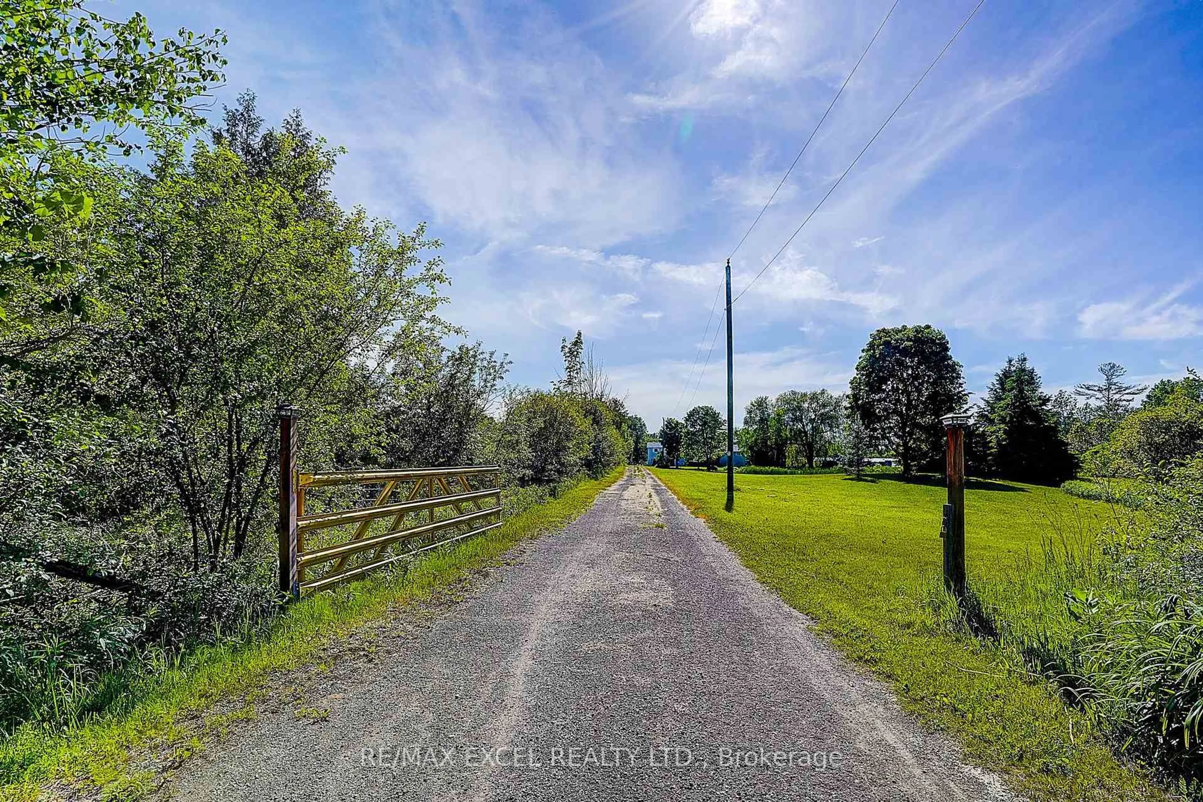 A pic from outside/outdoor area/front of a property/back of a property/a pic from drone, street for 14450 Concession 5, Uxbridge Ontario L9P 1R2
