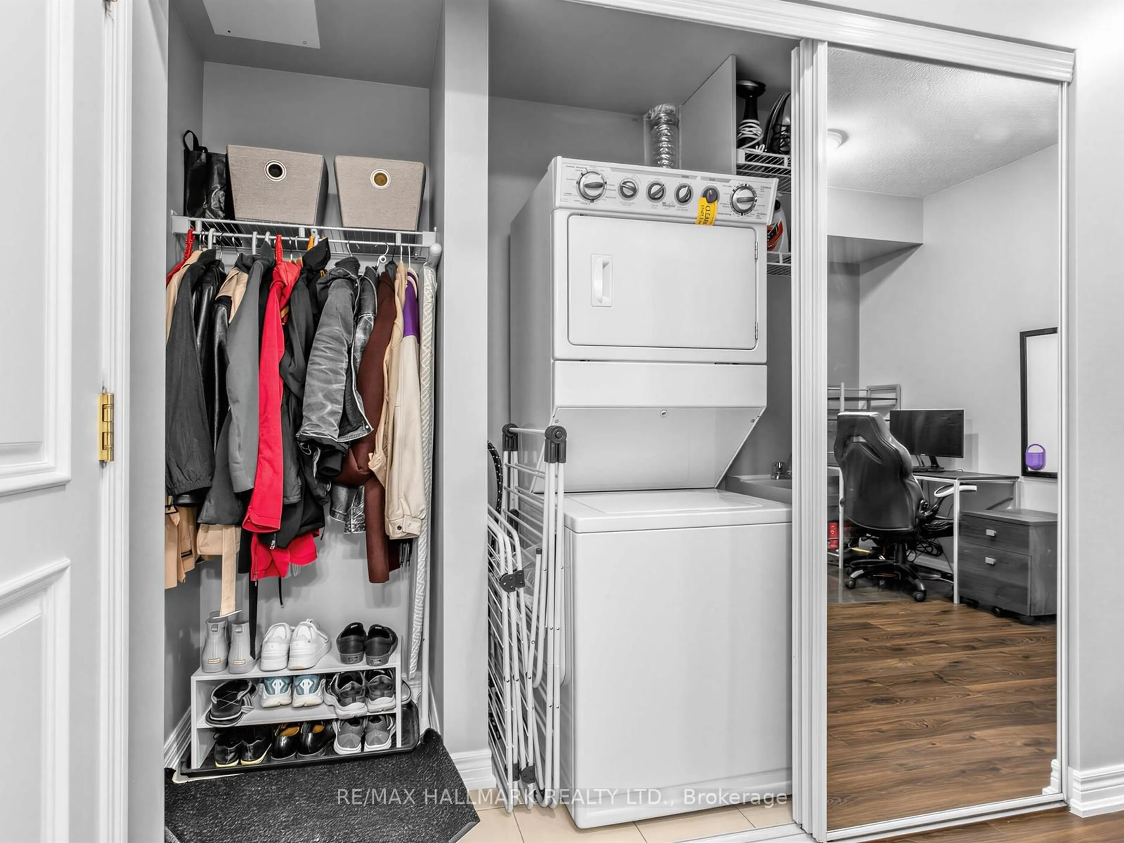 Unknown for 9245 Jane St #303, Vaughan Ontario L6A 0J9