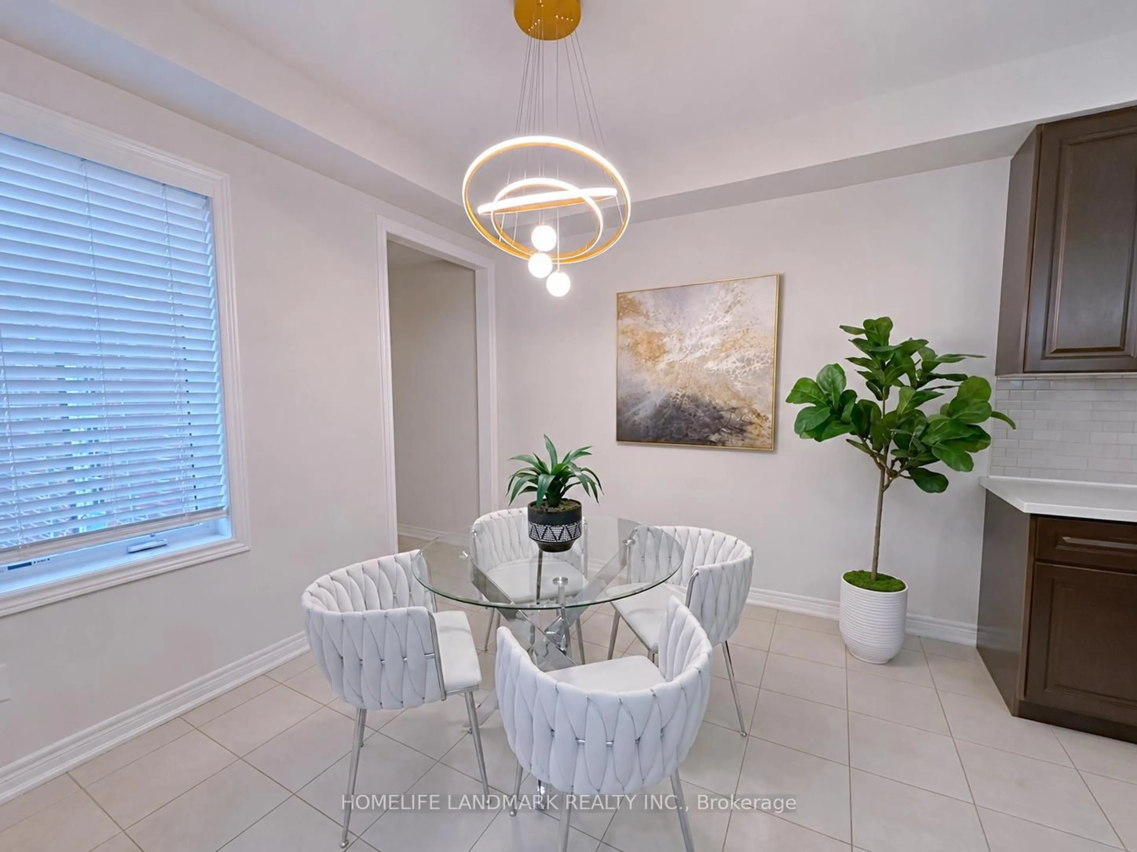 Dining room, unknown for 30 Walter Proctor Rd, East Gwillimbury Ontario L9N 0P1