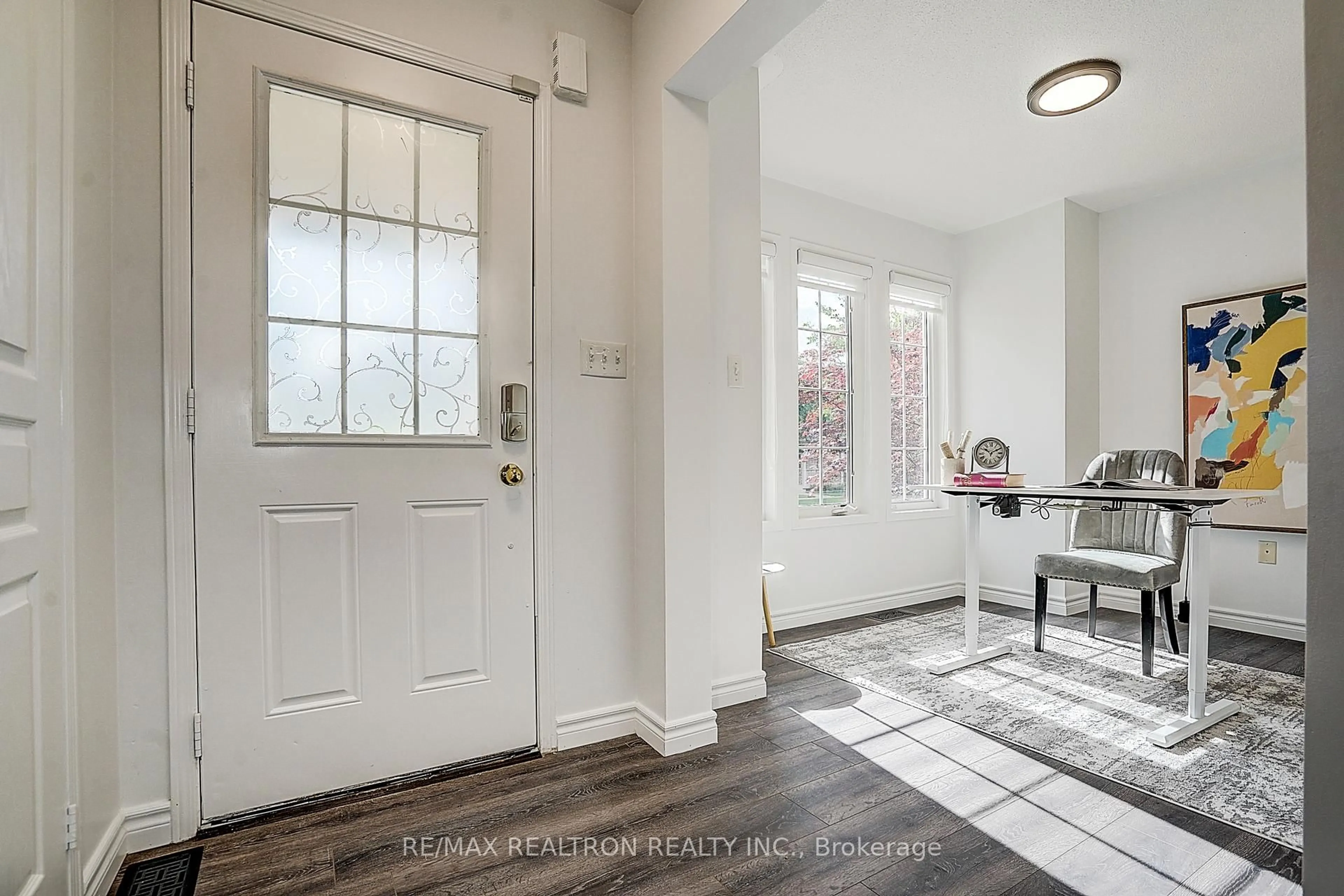 Indoor entryway for 683 Cornell Rouge Blvd, Markham Ontario L6B 0P4