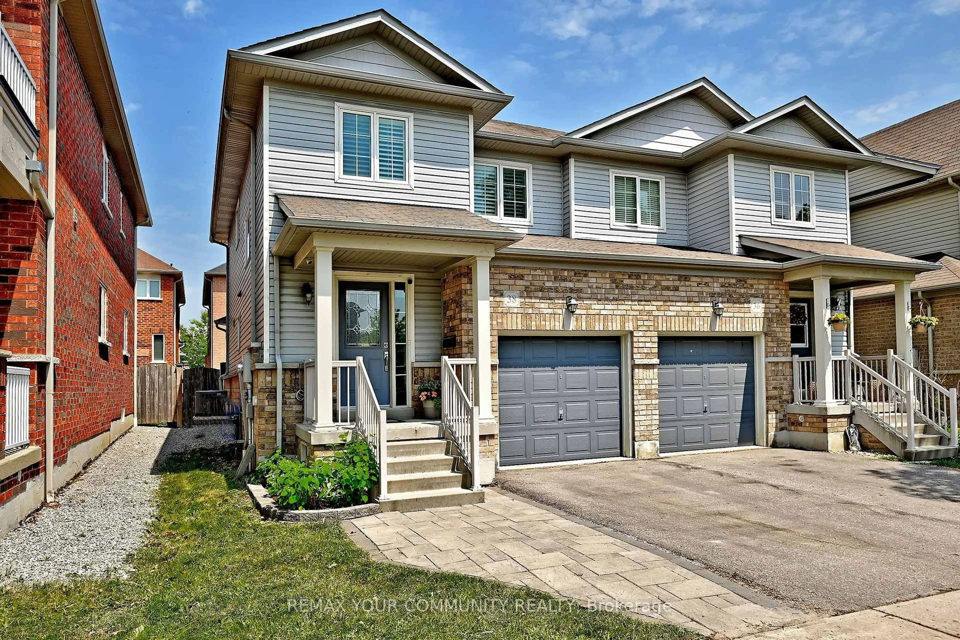 Home with brick exterior material, street for 38 Christian Hoover Dr, Whitchurch-Stouffville Ontario L4A 0X5