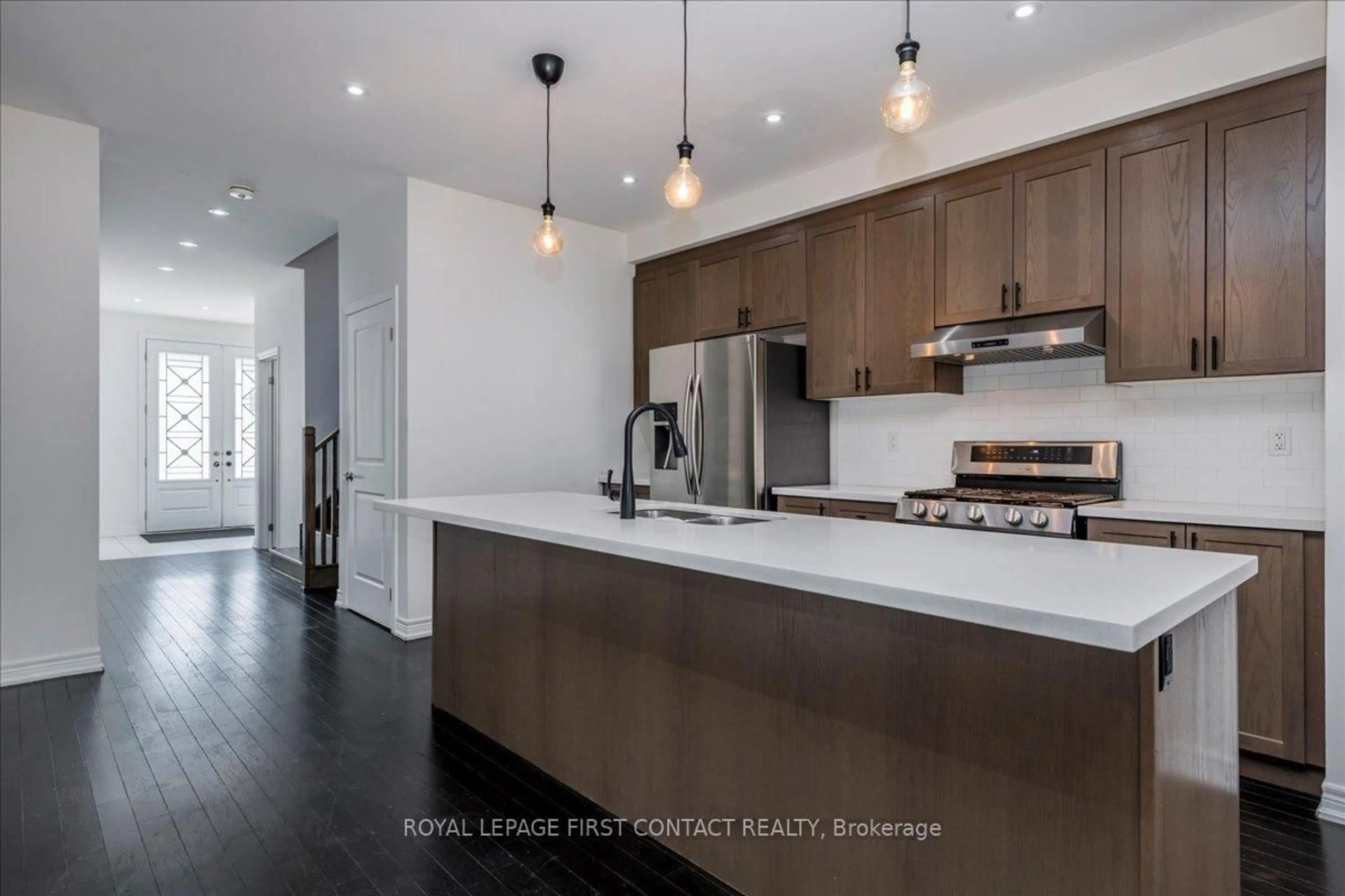 Open concept kitchen, unknown for 1961 Mcneil St, Innisfil Ontario L9S 0N8