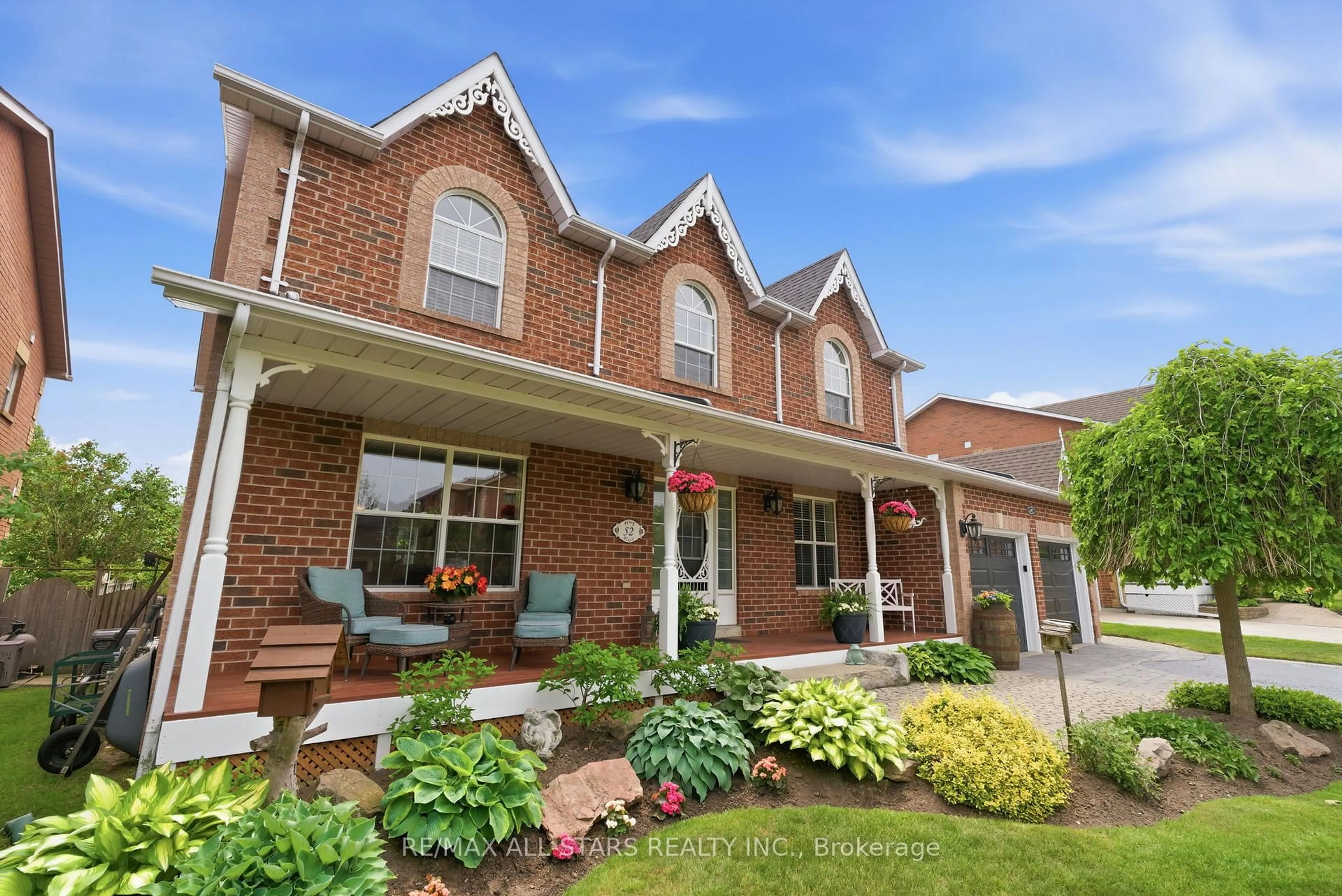 Home with brick exterior material, street for 52 Alsop Pl, Uxbridge Ontario L9P 1X1
