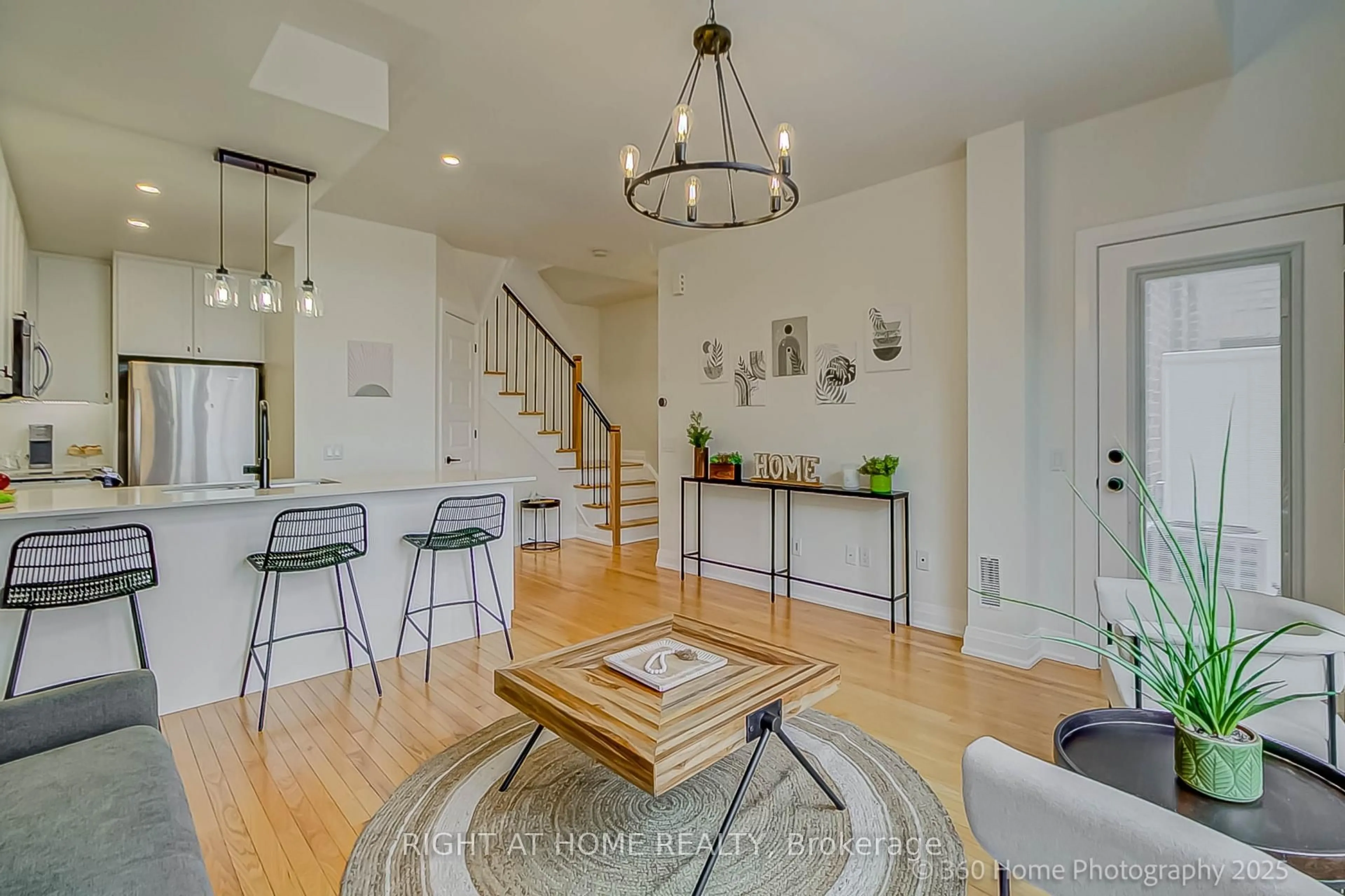 Open concept kitchen, unknown for 8169 Kipling Ave #31, Vaughan Ontario L4L 0G4