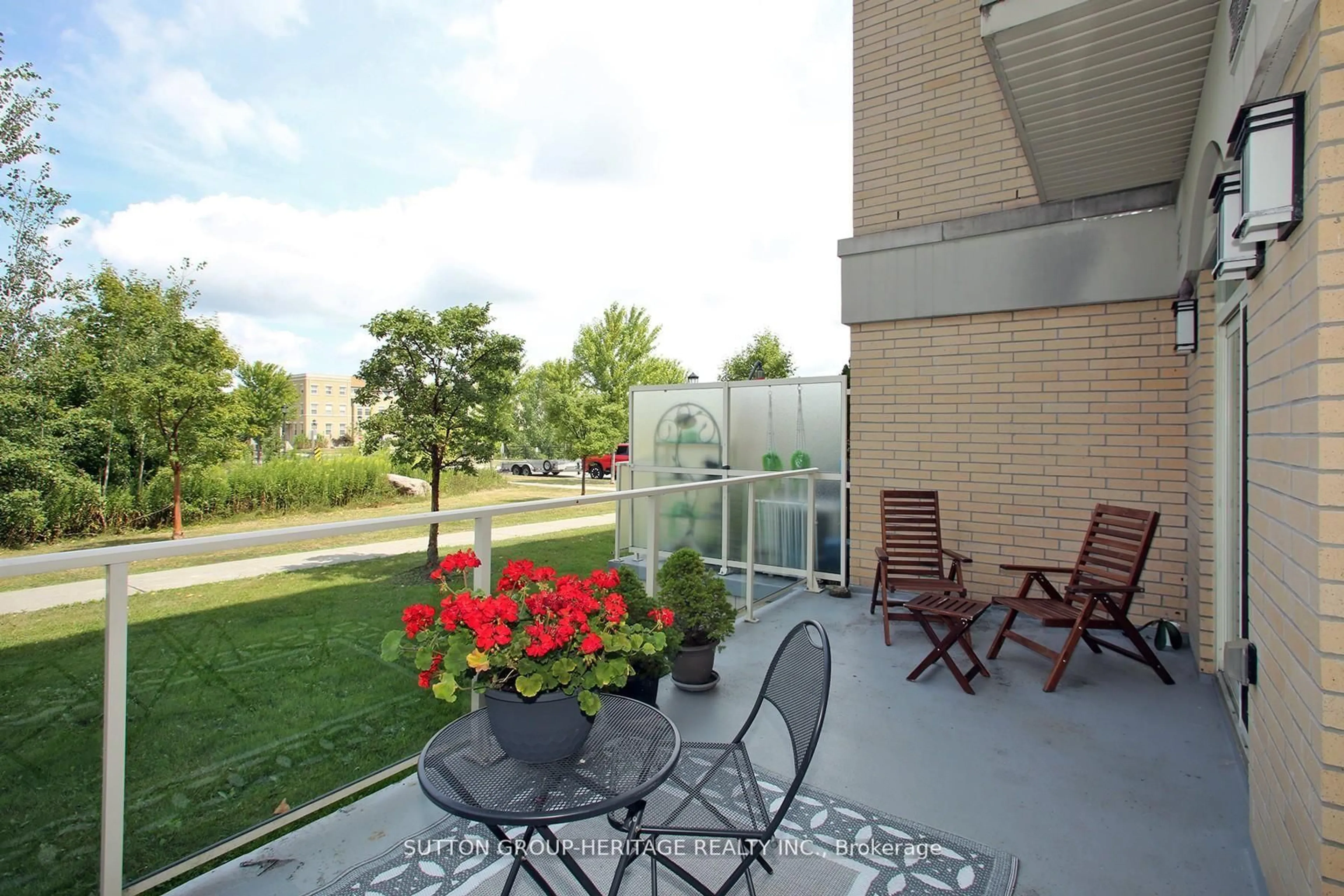 Patio, street for 28 Prince Regent St #123, Markham Ontario L6C 0V5
