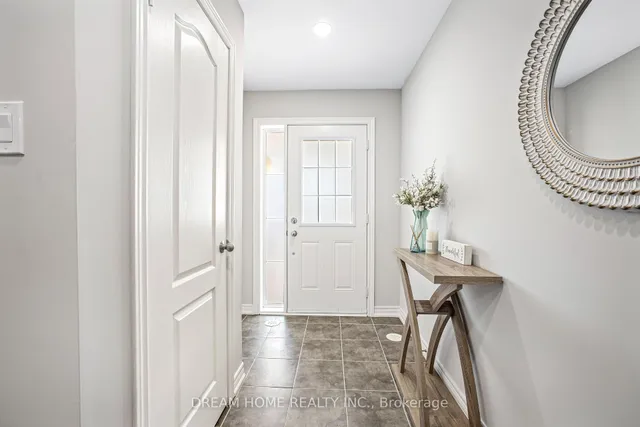 46 Roy Grove Way, Markham 5