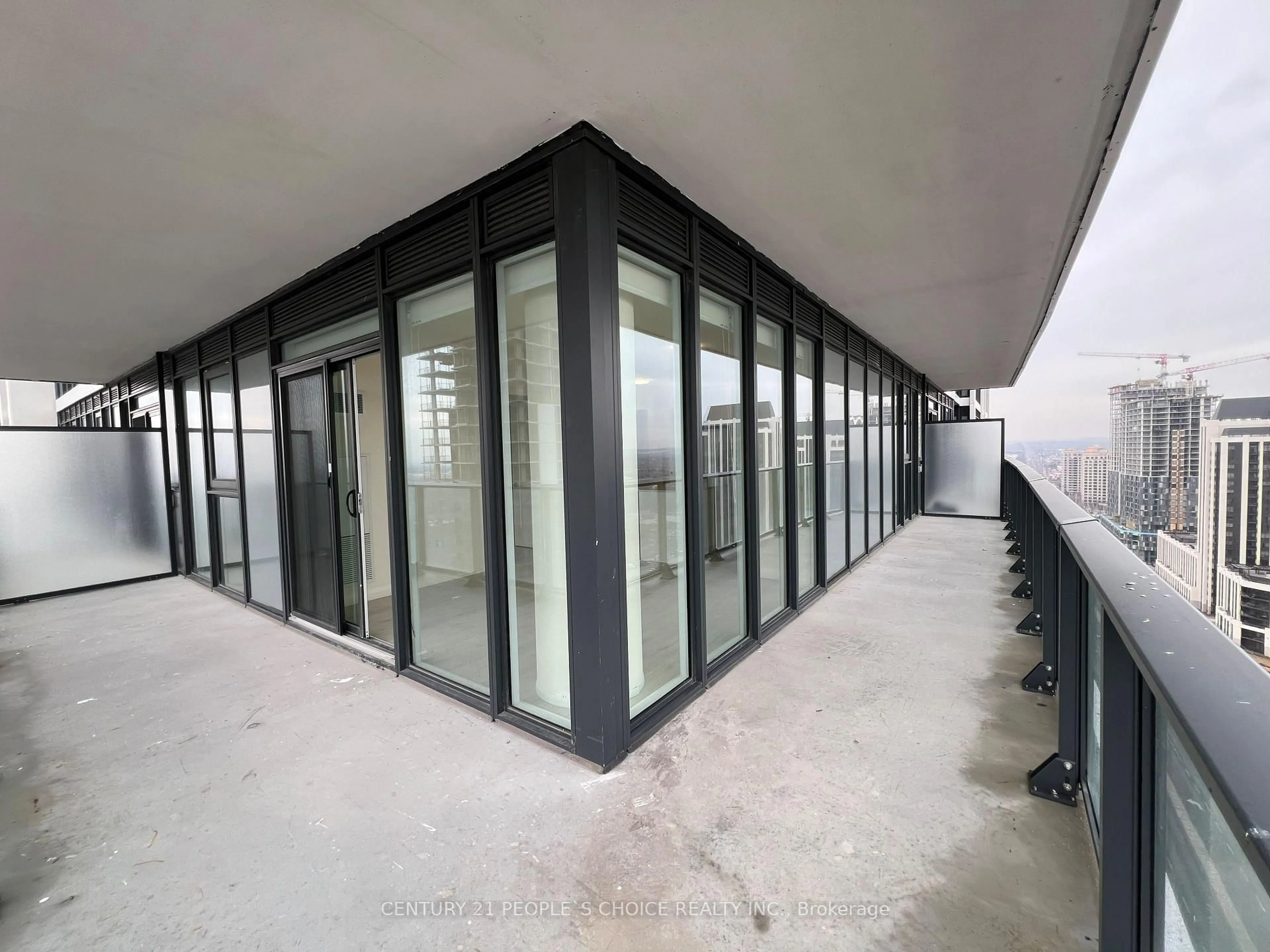 Indoor foyer for 9000 Jane St #2102, Vaughan Ontario L4K 0M6