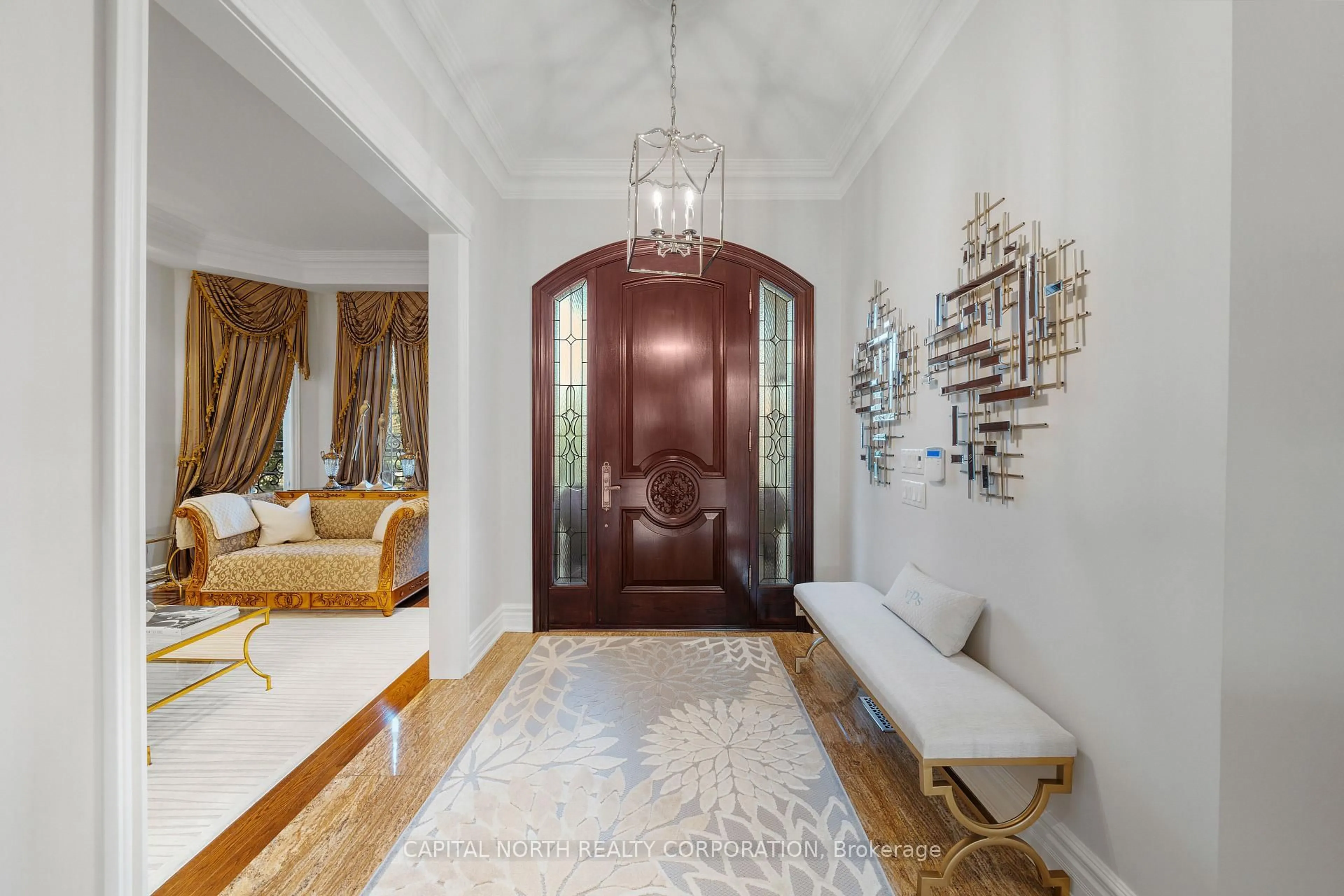 Indoor entryway for 166 Weaver Crt, Vaughan Ontario L0J 1C0