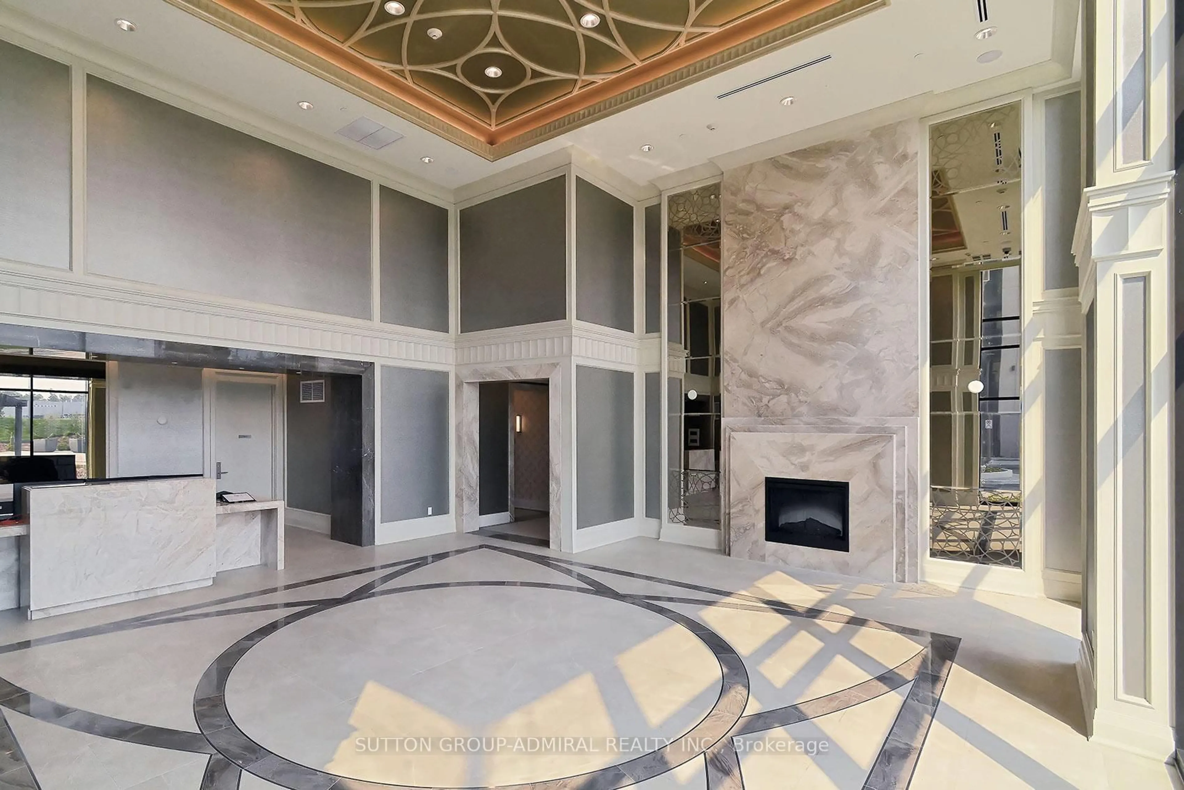 Indoor foyer for 9085 Jane St #1804, Vaughan Ontario L4K 0L8