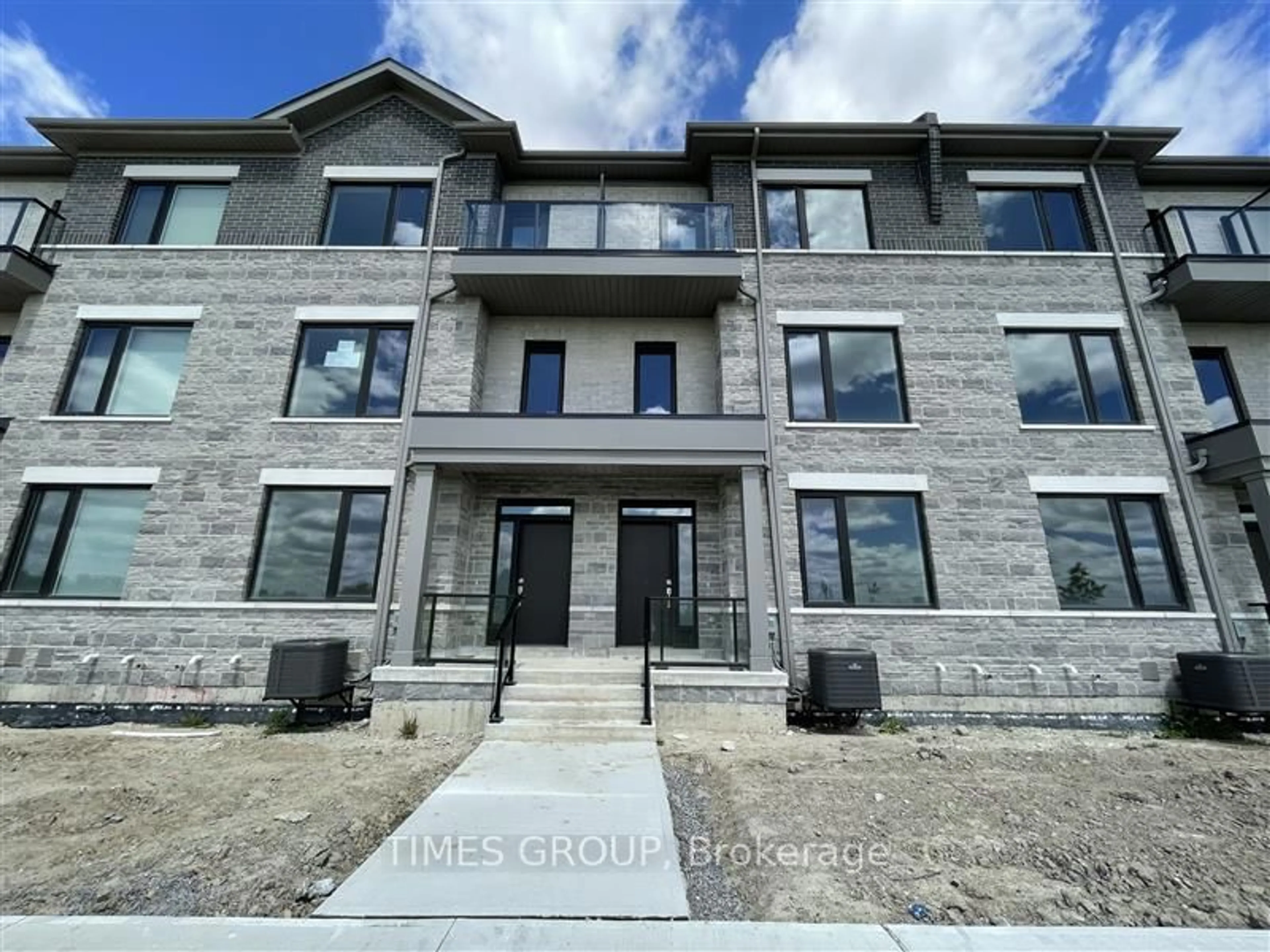 Home with brick exterior material, unknown for 12 Carlow Lane, Richmond Hill Ontario L4S 1N3