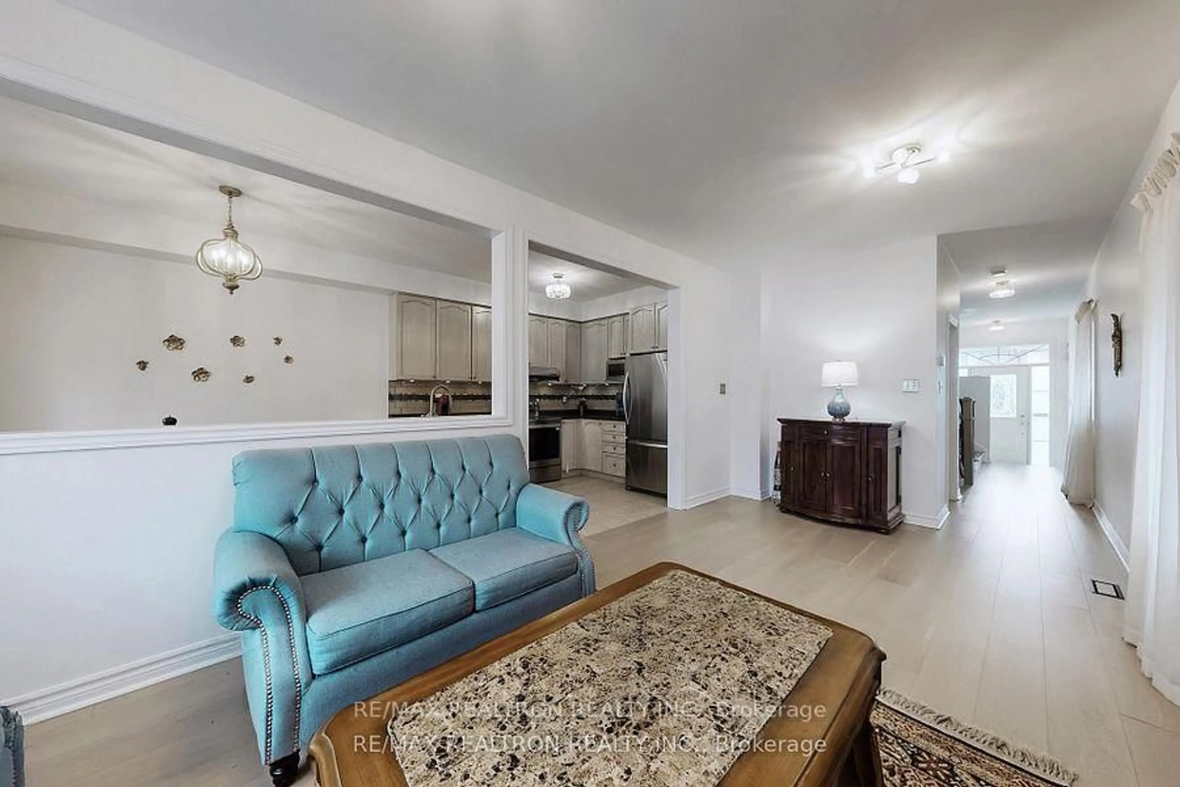 Living room with furniture, unknown for 37 Jonas Millway, Whitchurch-Stouffville Ontario L4A 0M4