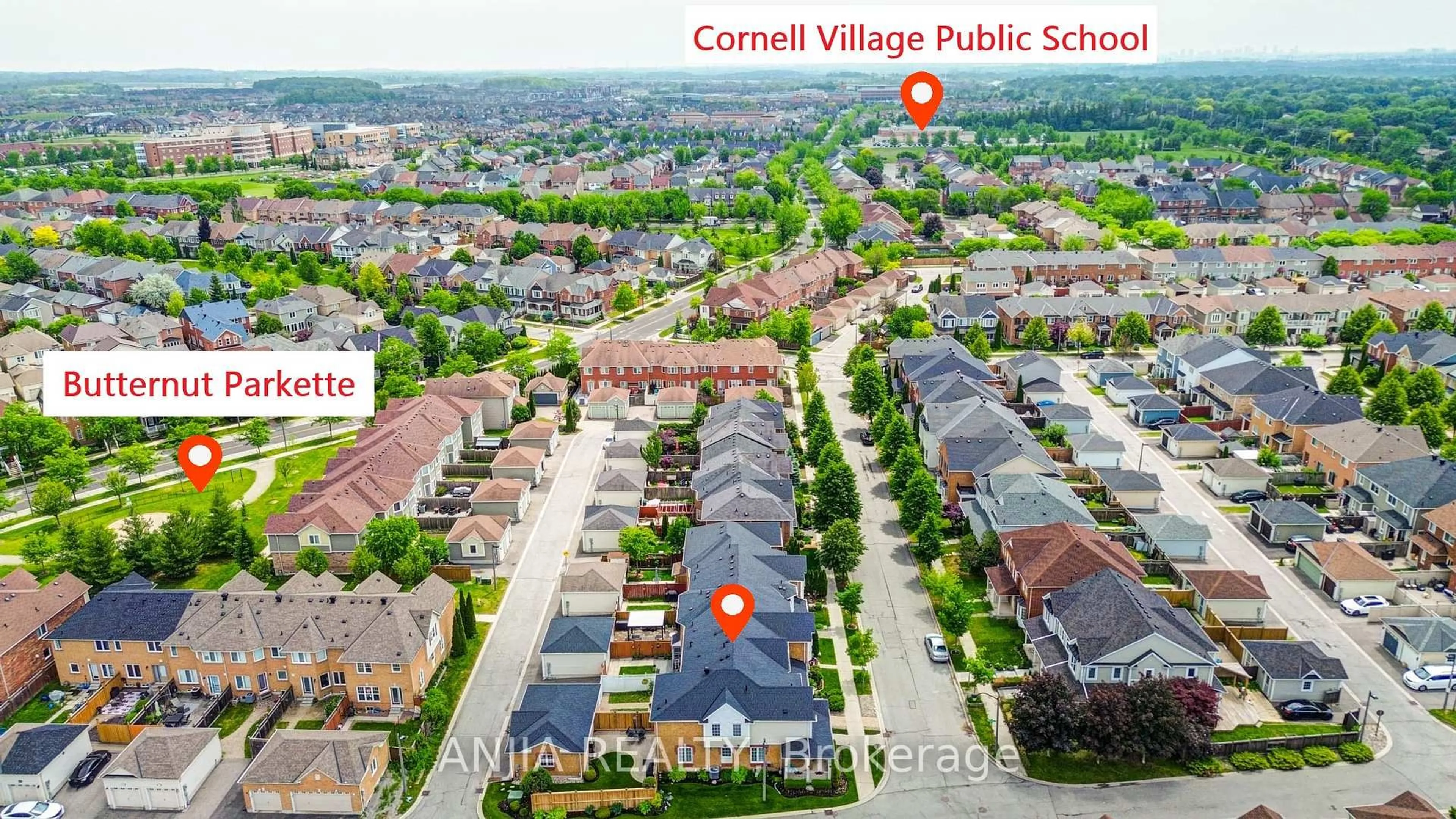A pic from outside/outdoor area/front of a property/back of a property/a pic from drone, street for 31 Calafia St, Markham Ontario L6B 0H6